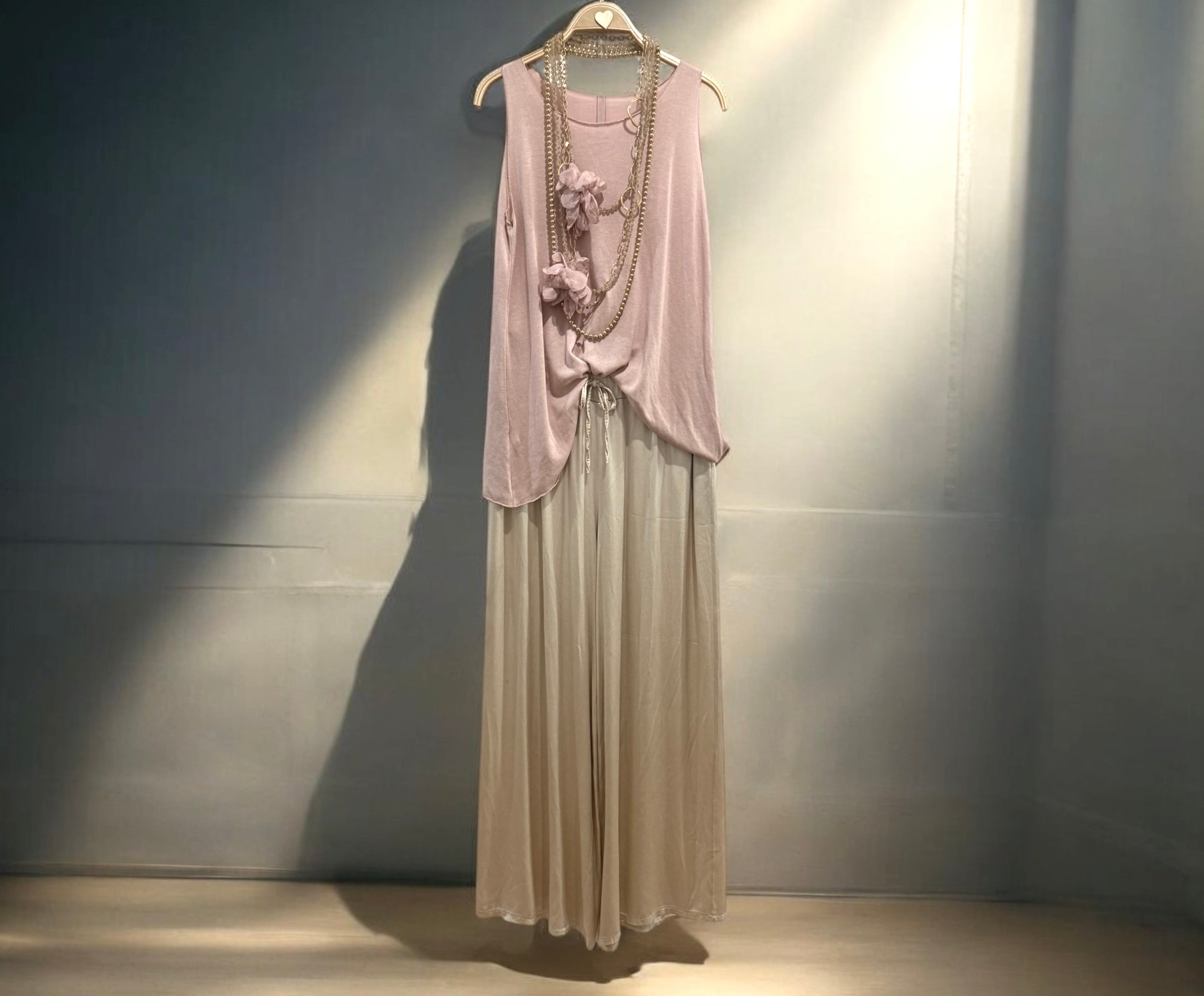 Camiseta "Cassandra" rosa