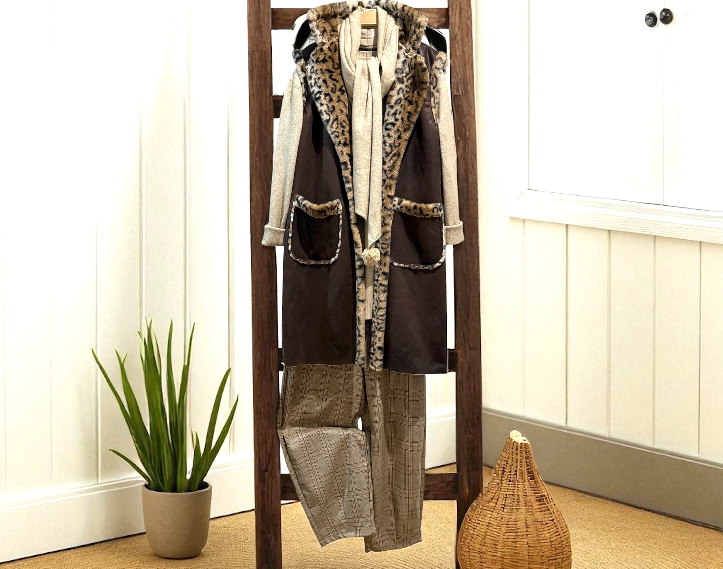 Chaleco "Margosha" marrón chocolate