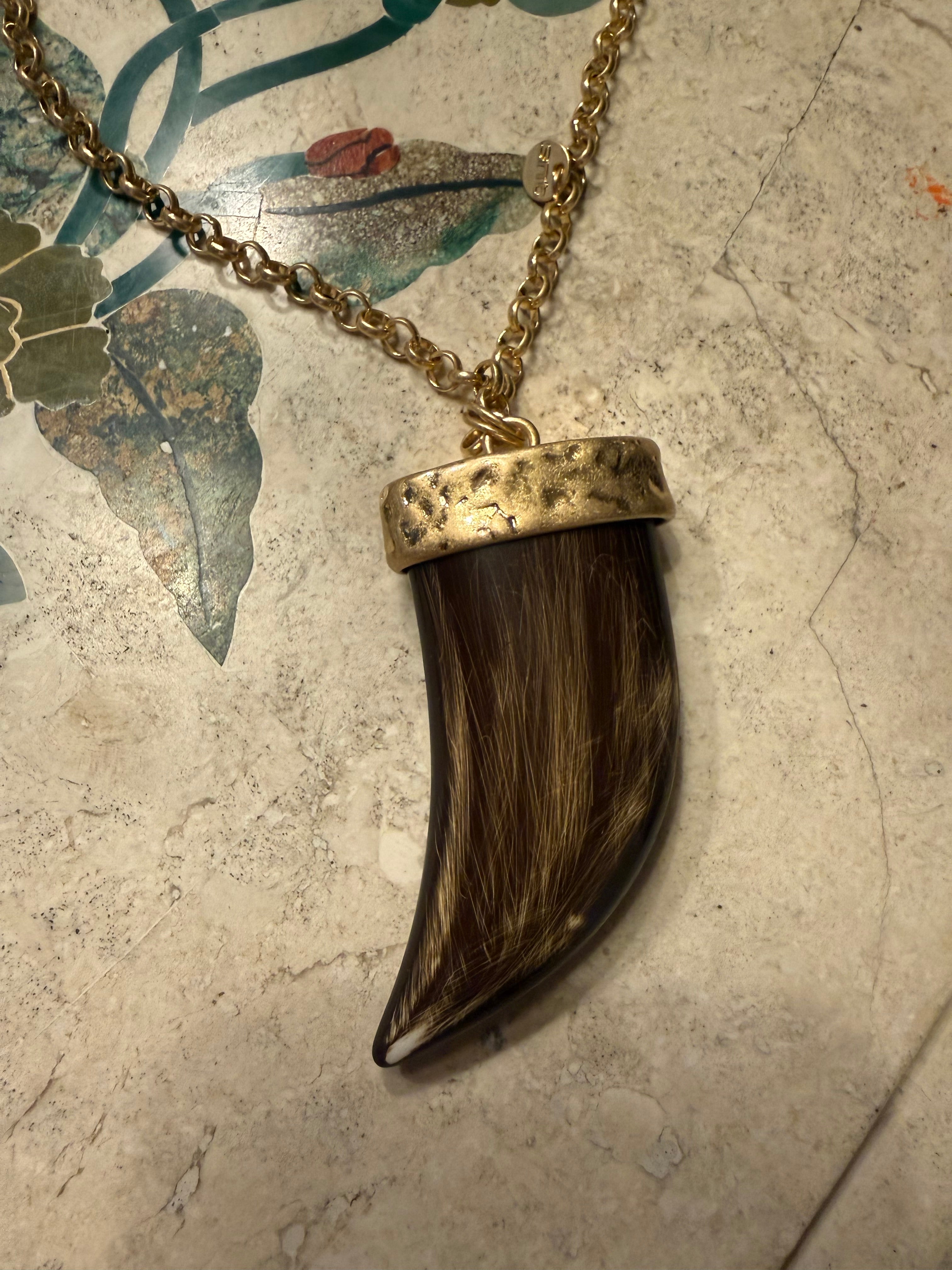 Collar "Cadena y Cuerno" marrón