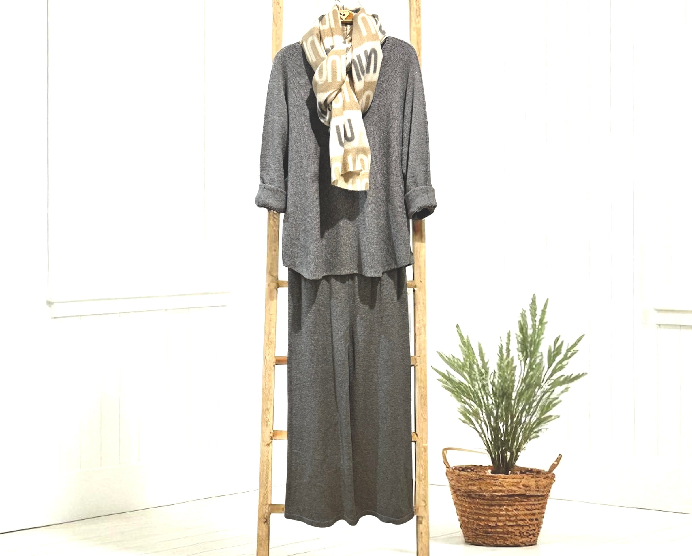 Conjunto "Gemma" gris