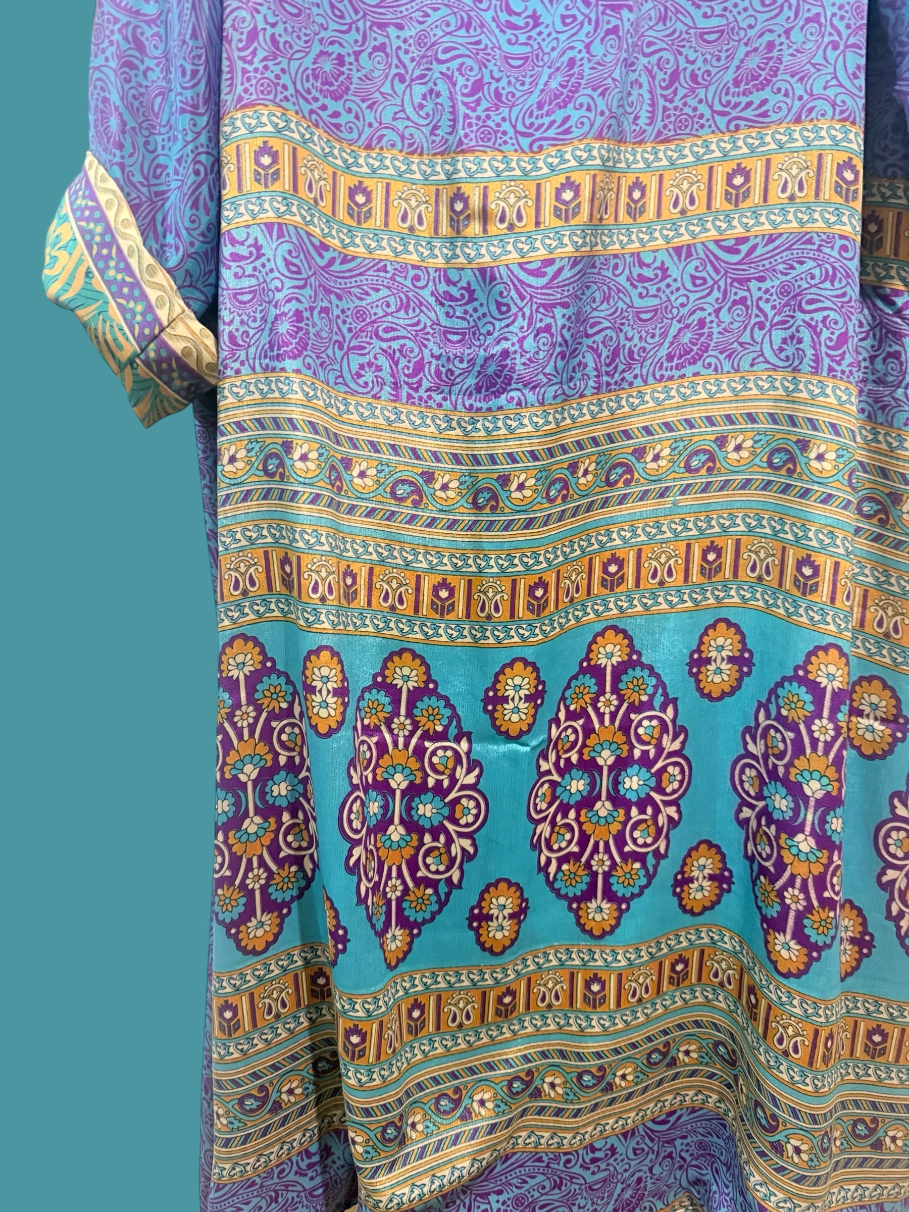 Kimono "Indira Malvas y Turquesas"