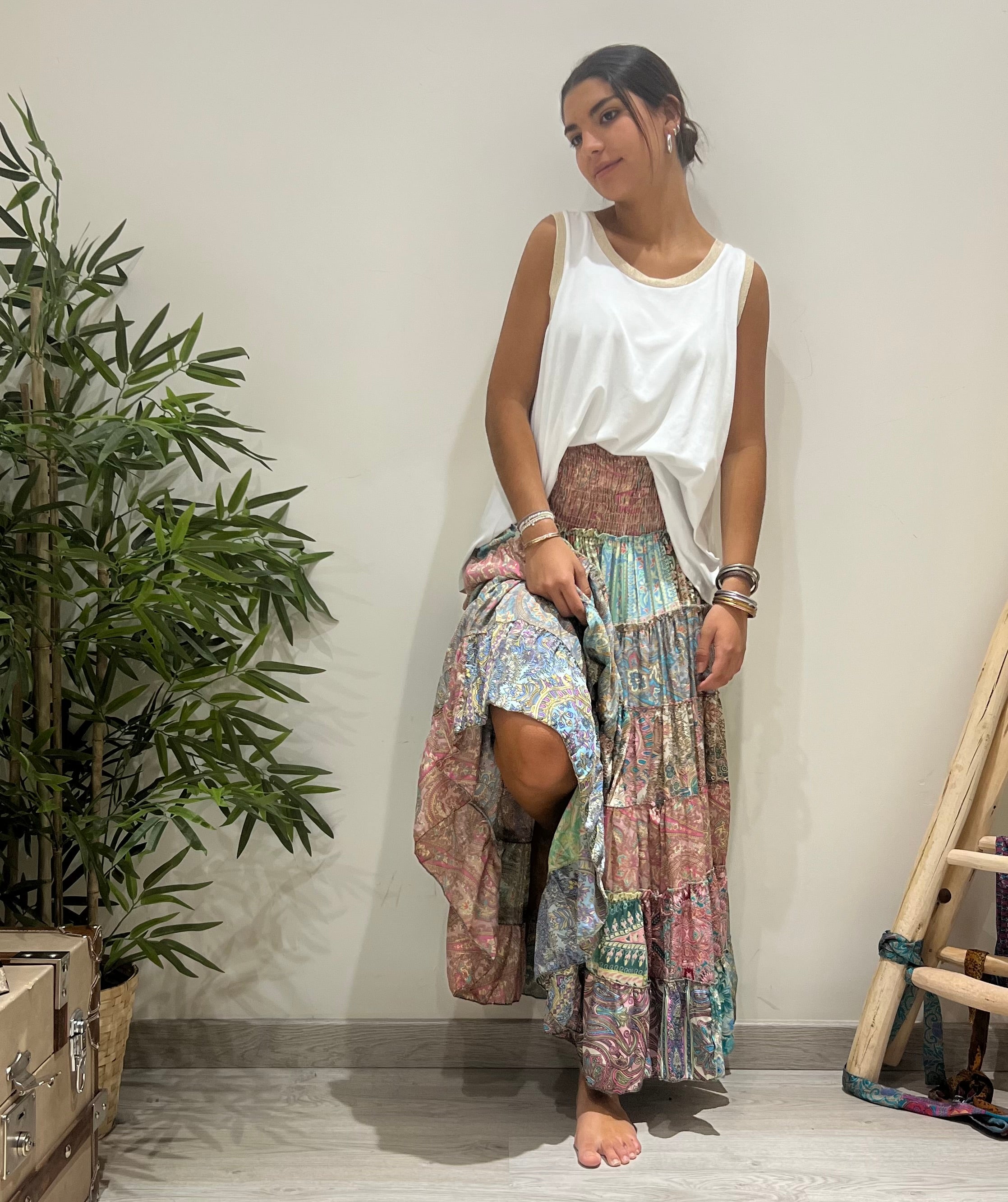 Camiseta  "Mima" con ribete oro