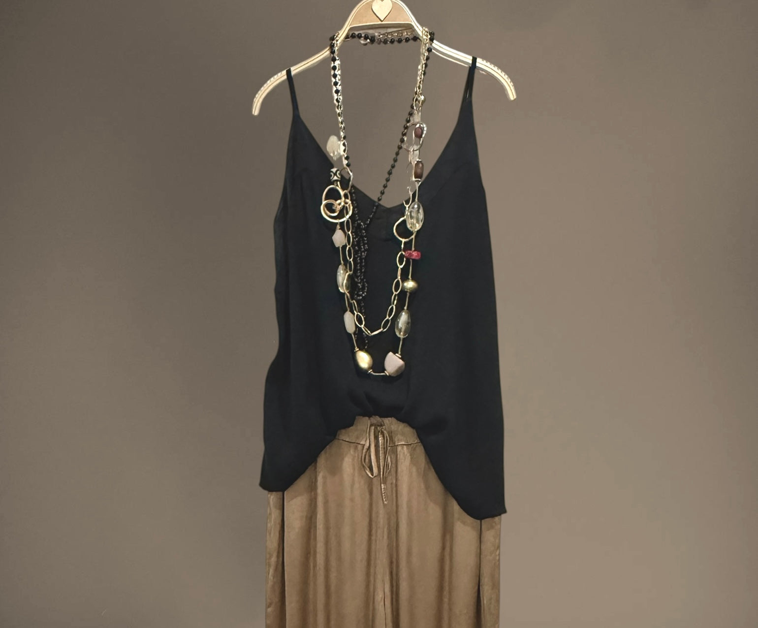Top "Zania" negro