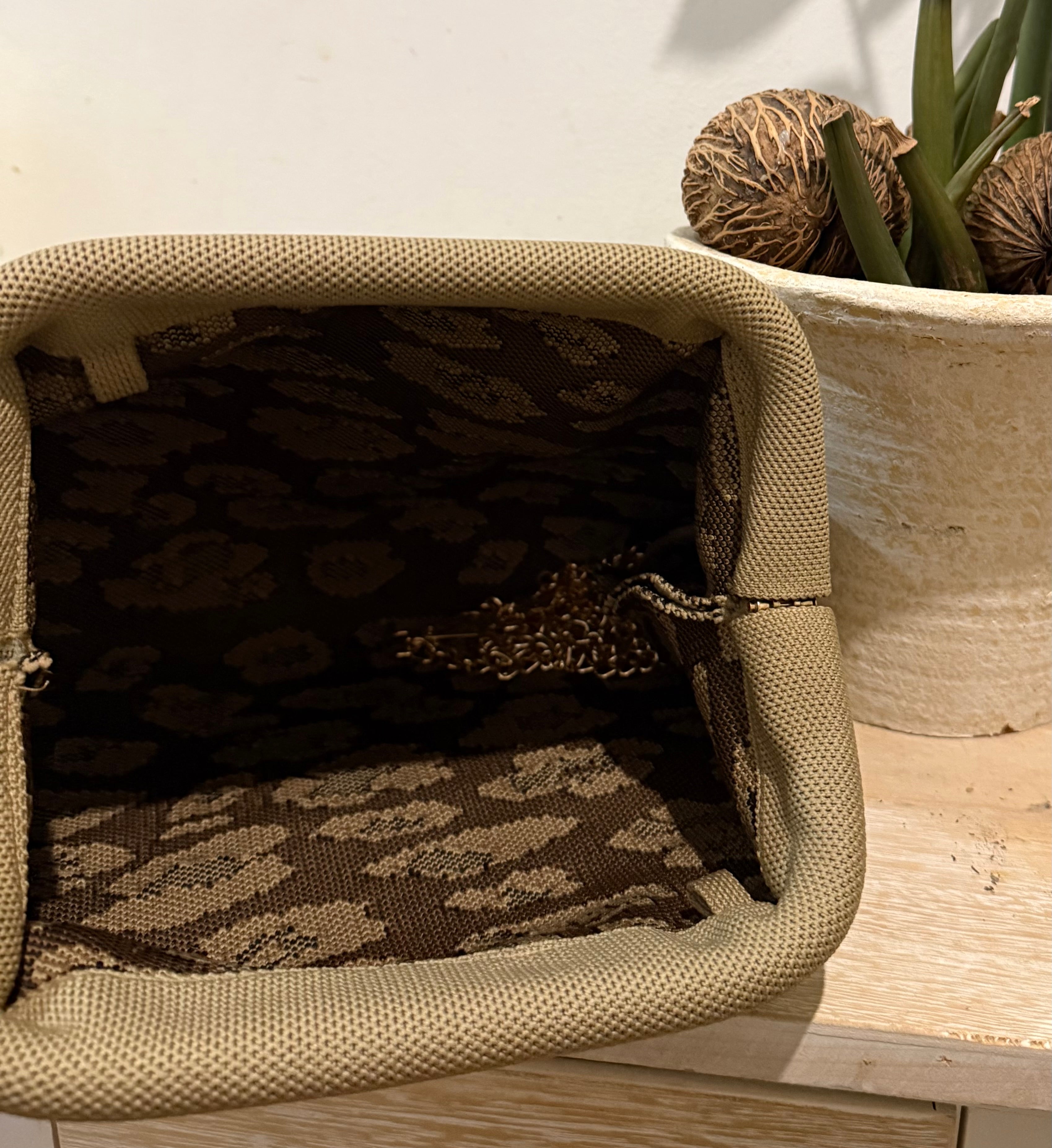 Bolso Pouch "Leo"