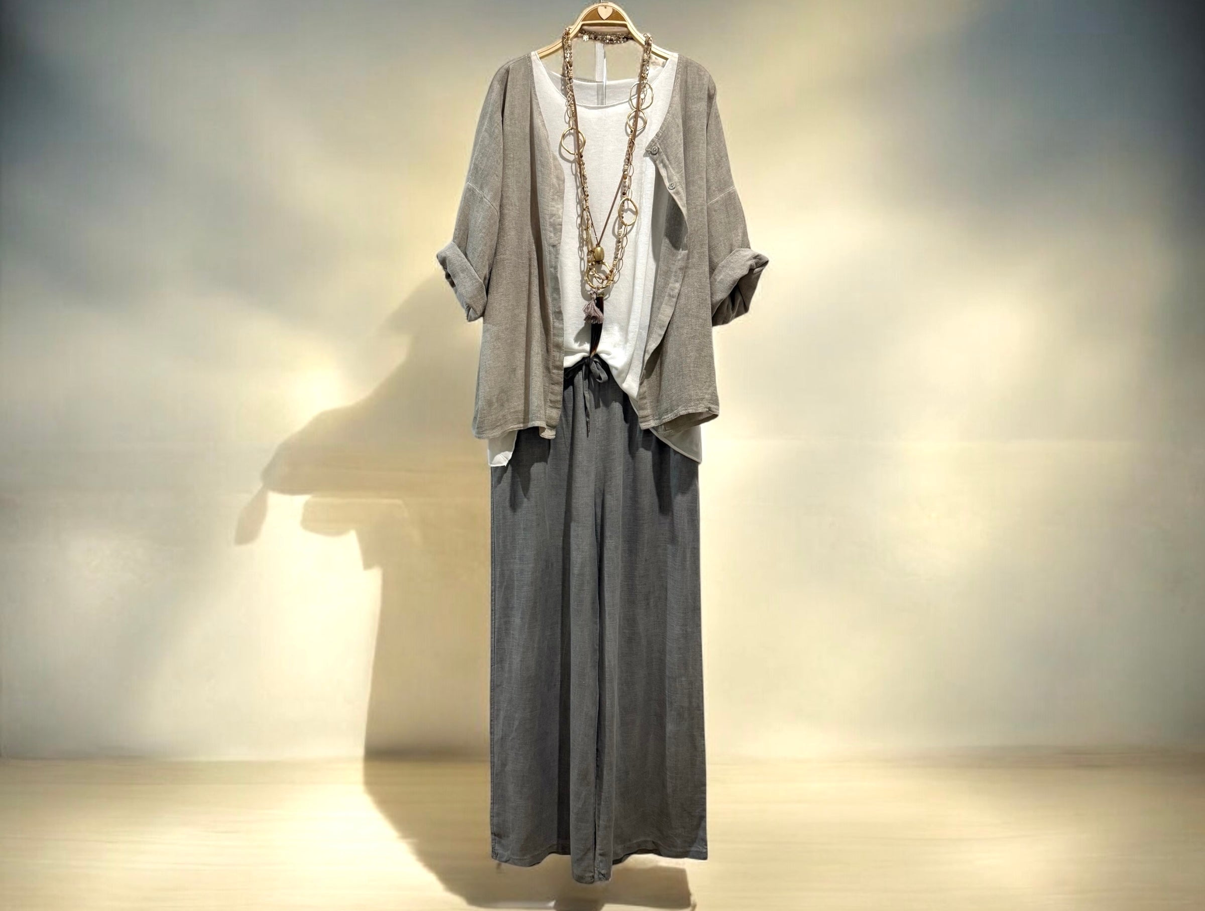Pantalón "Capri" gris