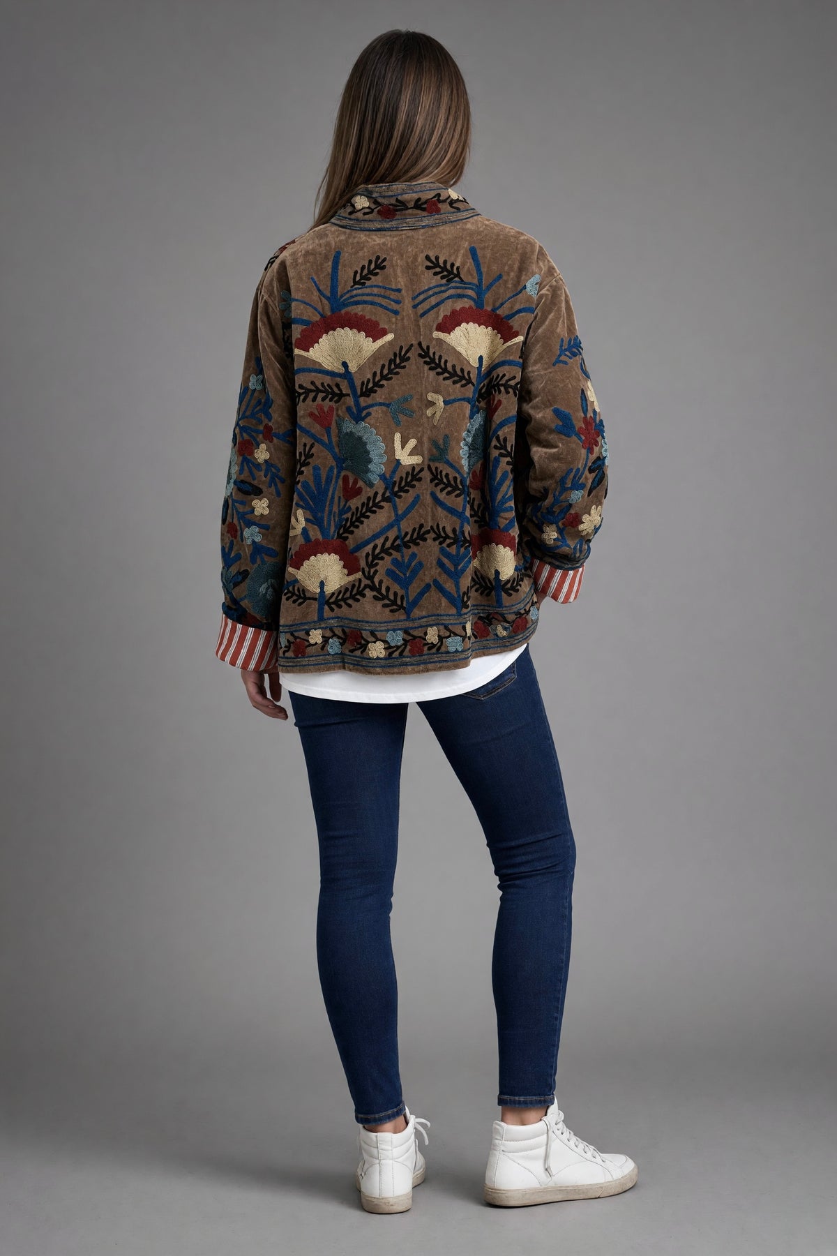 Chaqueta "Bordados"