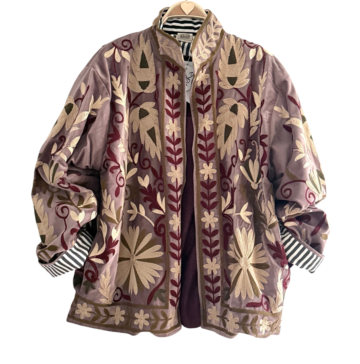 Chaqueta "Bordados" lila