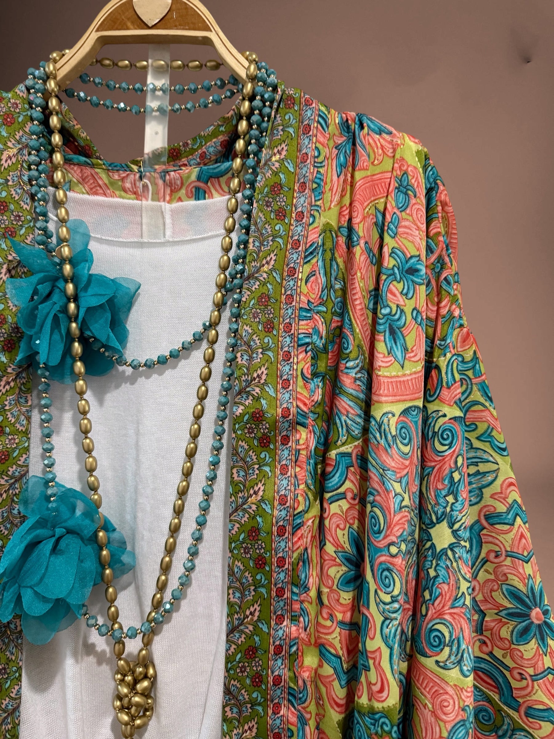 Kimono "Anaka Granada" Coral y turquesa