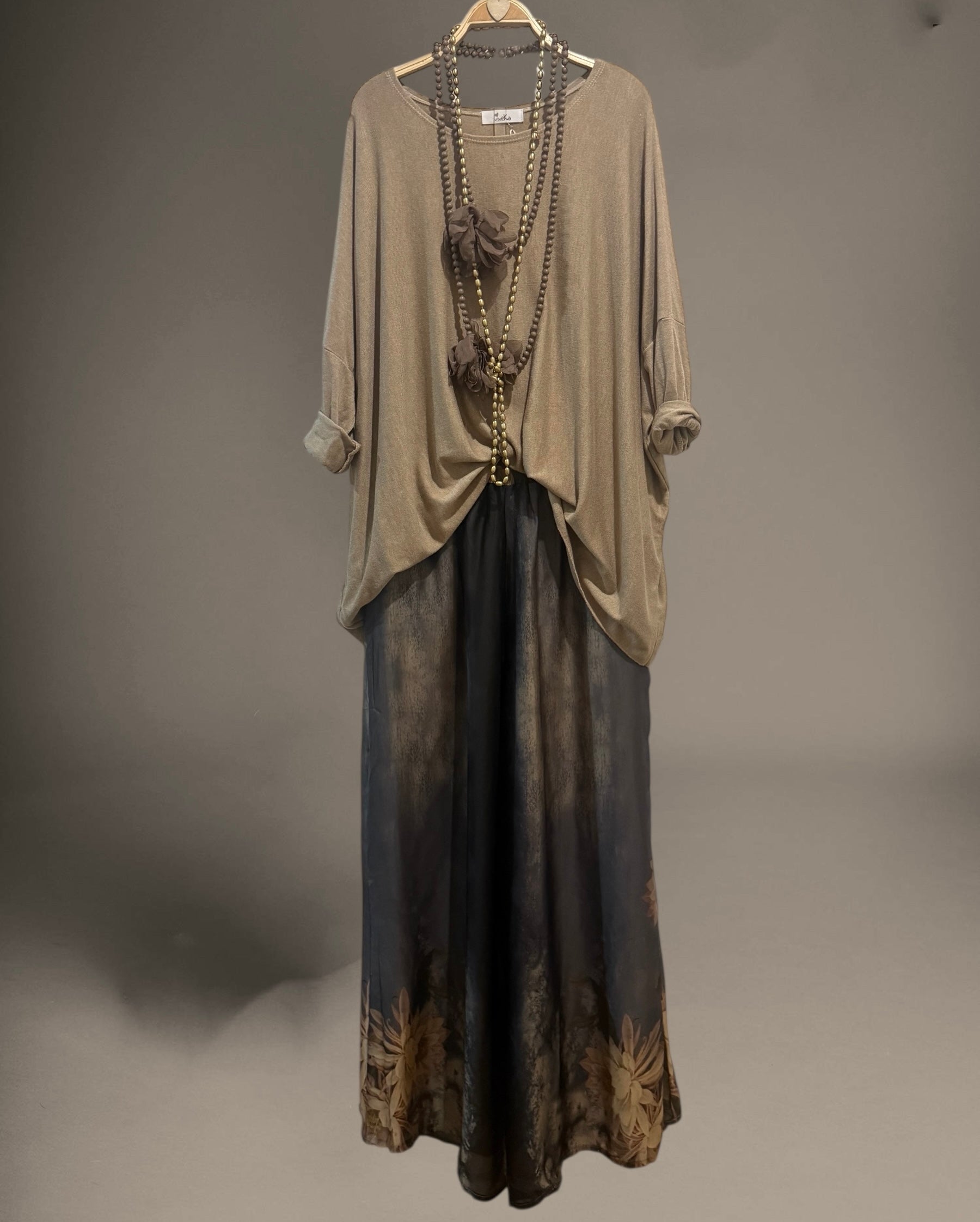 Conjunto "Ángeles" gris y oro