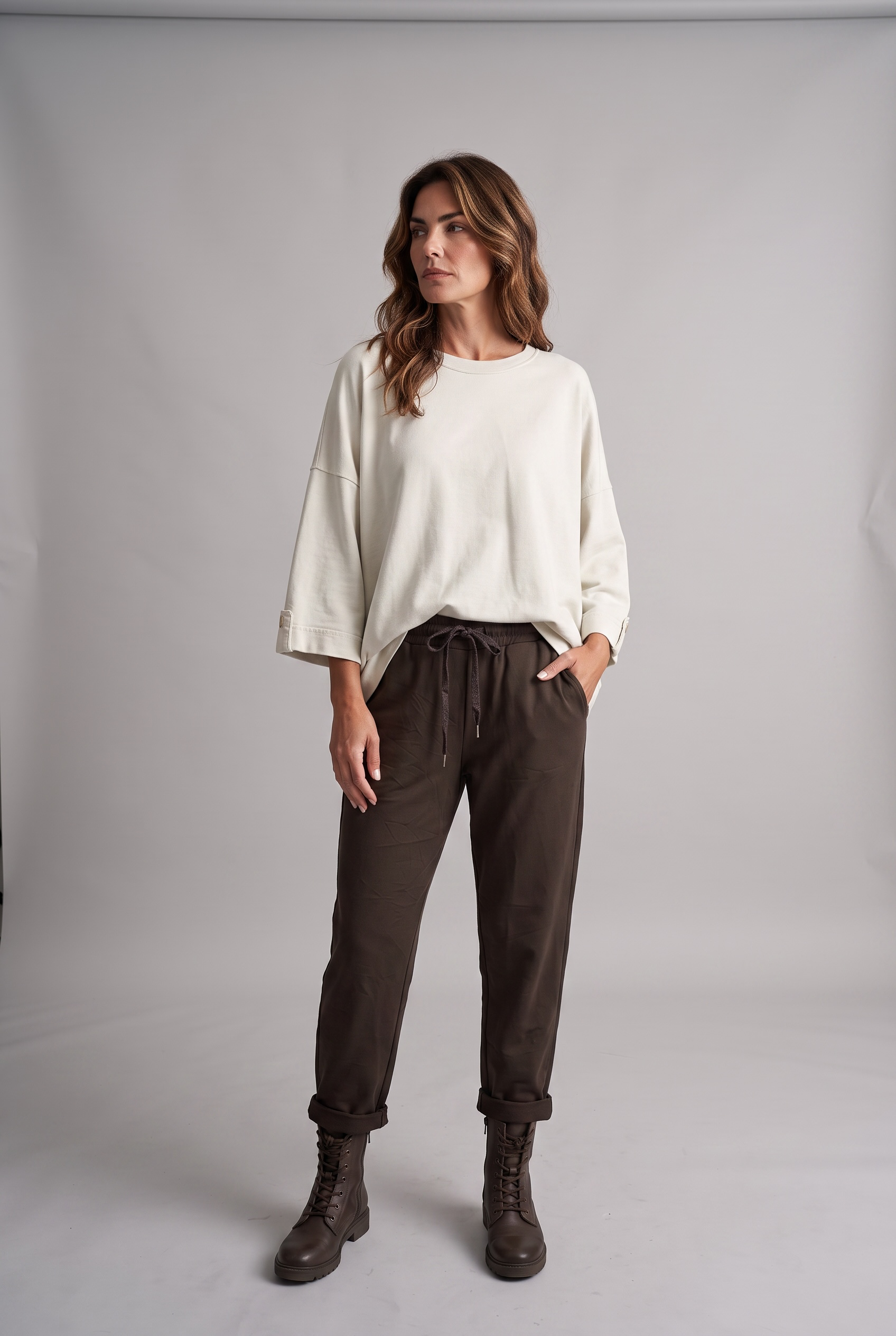 Pantalón "Basic Jogger" marrón