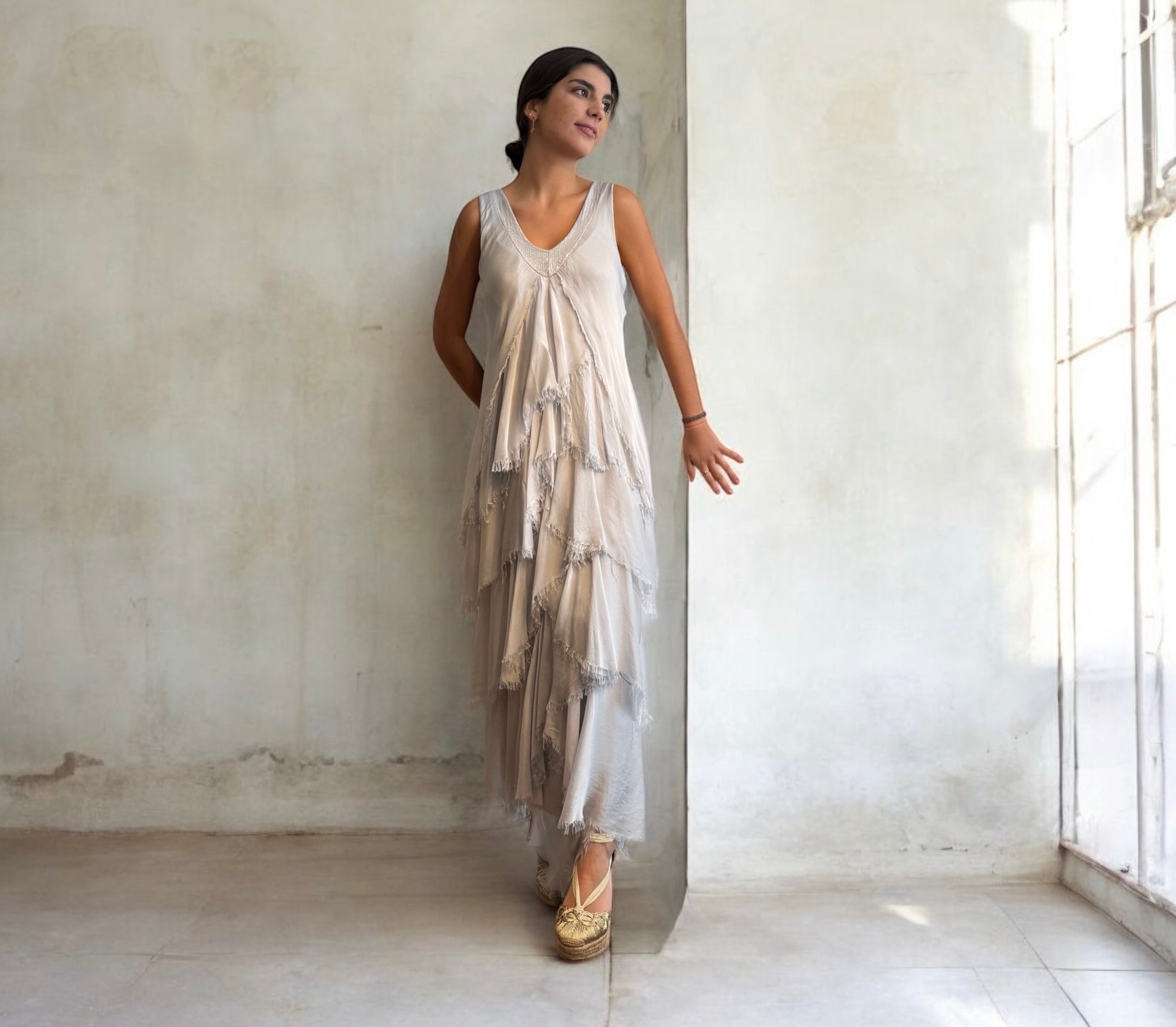 Vestido "Granada" gris perla