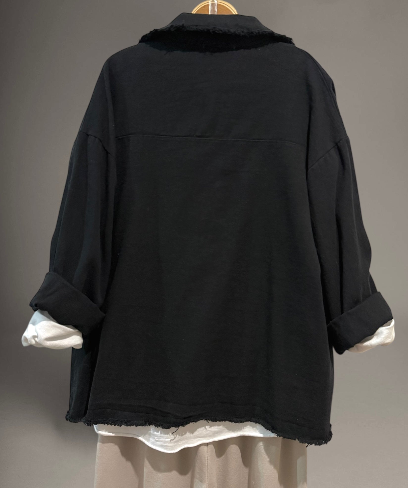 Sobrecamisa "Mafalda" negro