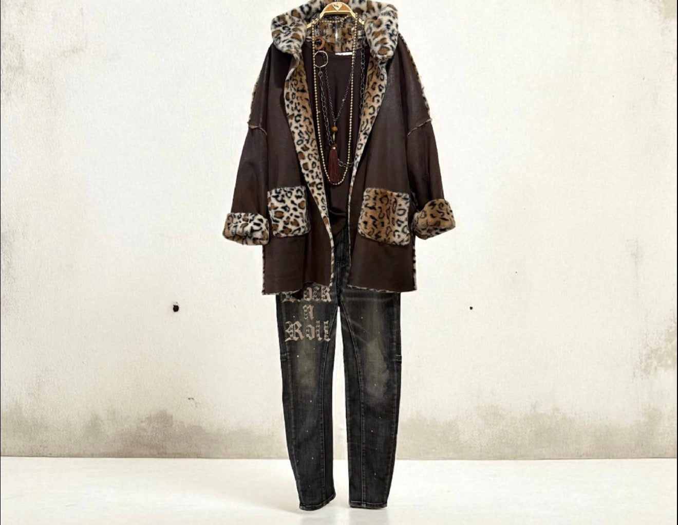 Abrigo "Margosha" corto chocolate