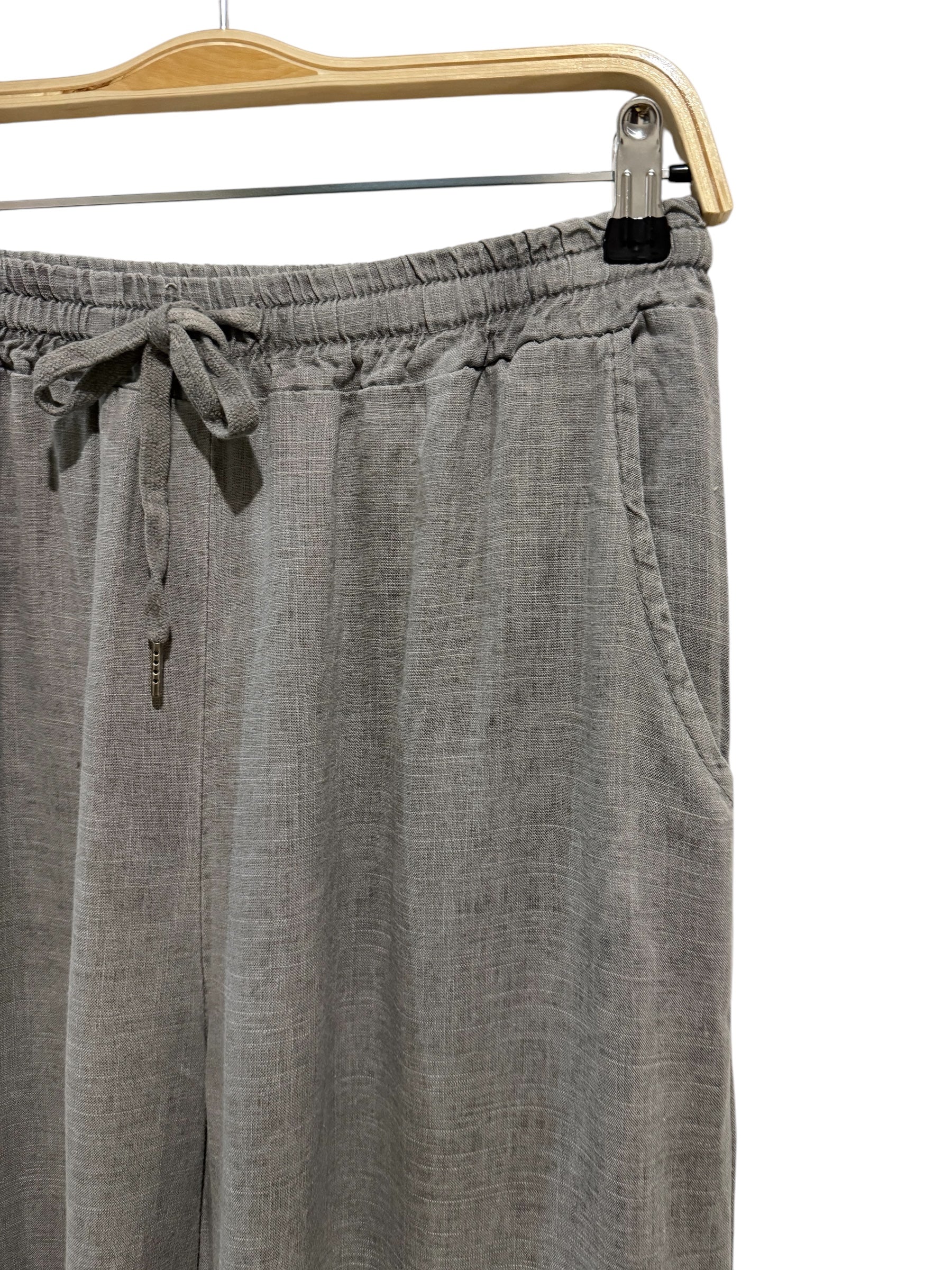 Pantalón "Capri" gris