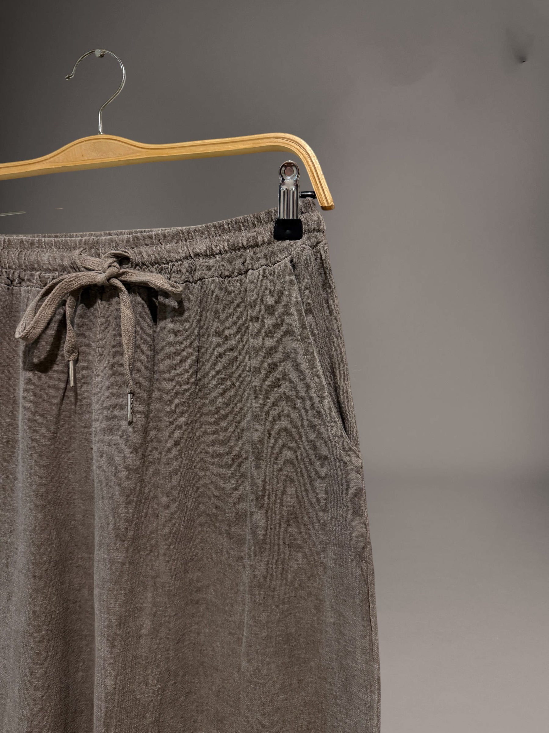 Pantalón "Amalfi" topo oscuro