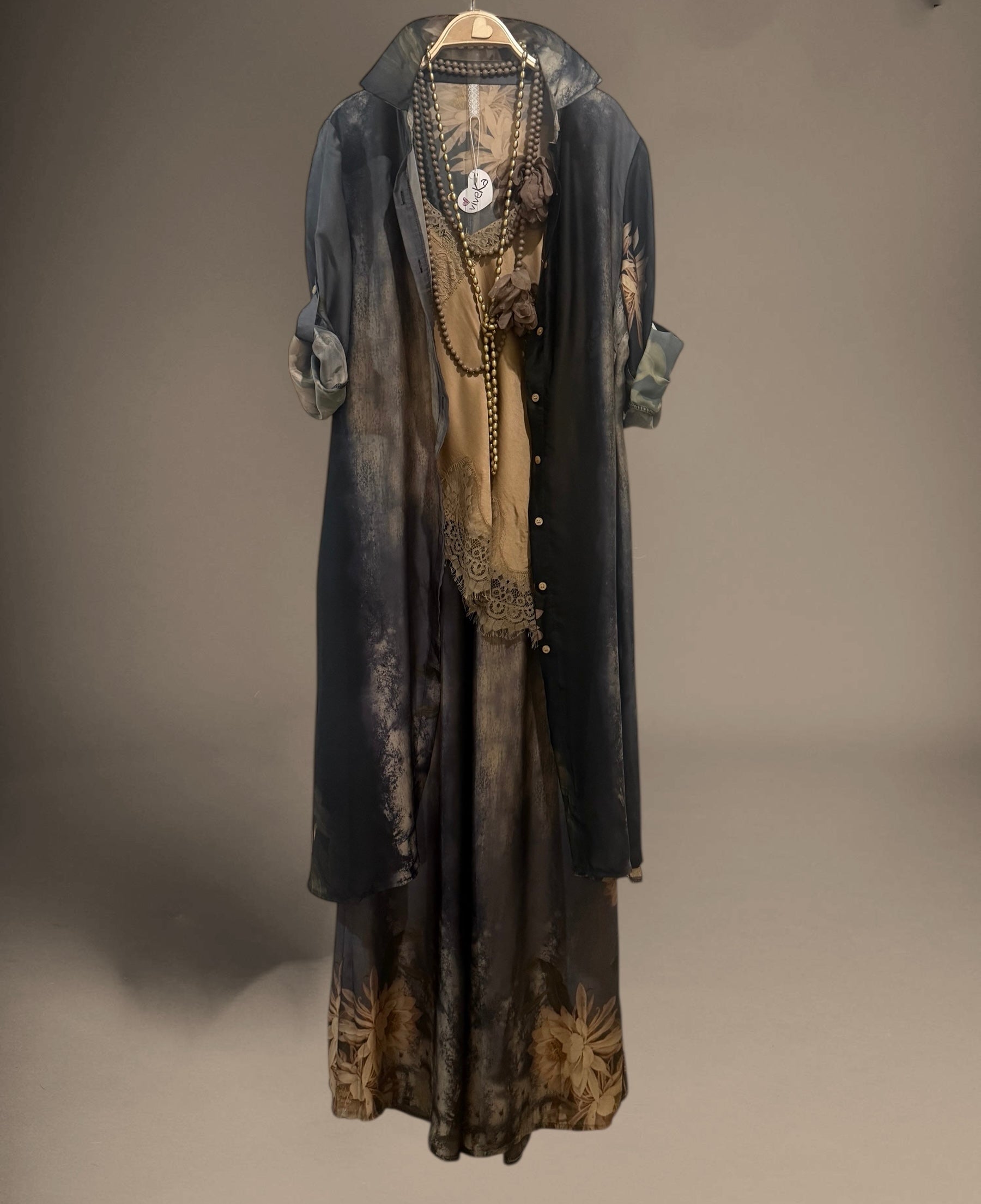 Conjunto "Ángeles" gris y oro