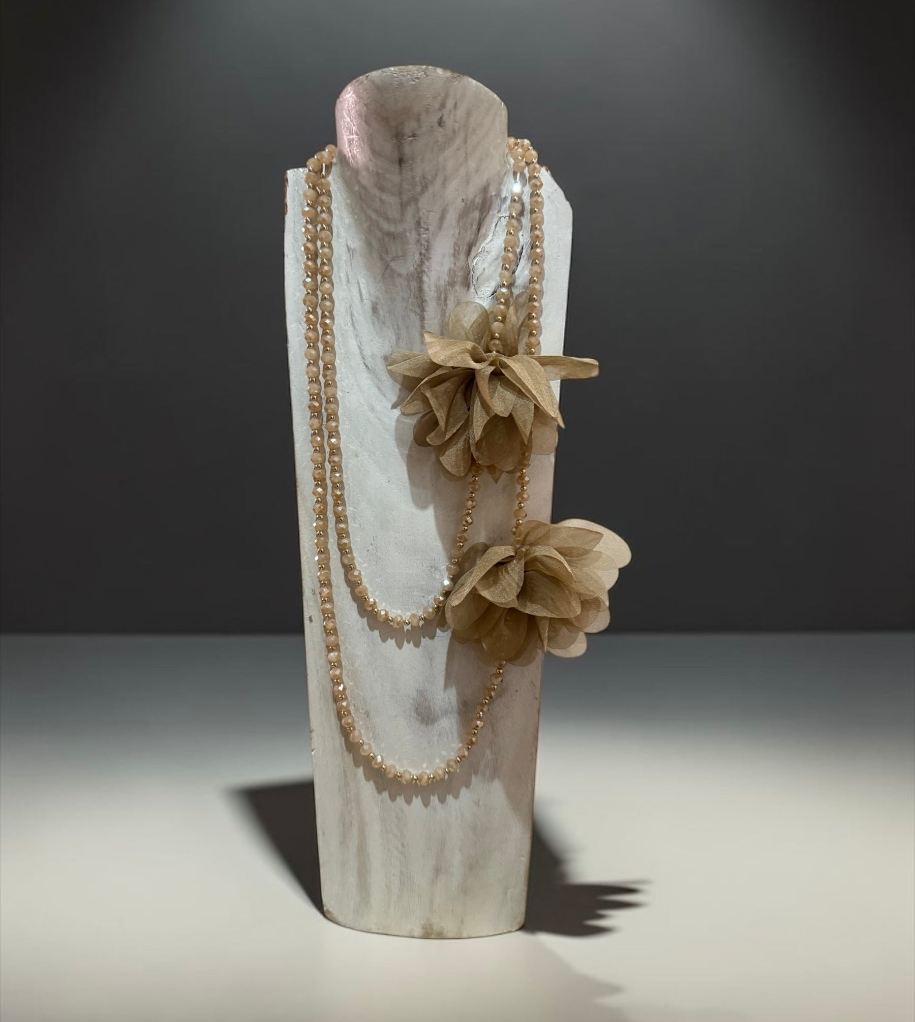 Collar "Peonias" oro