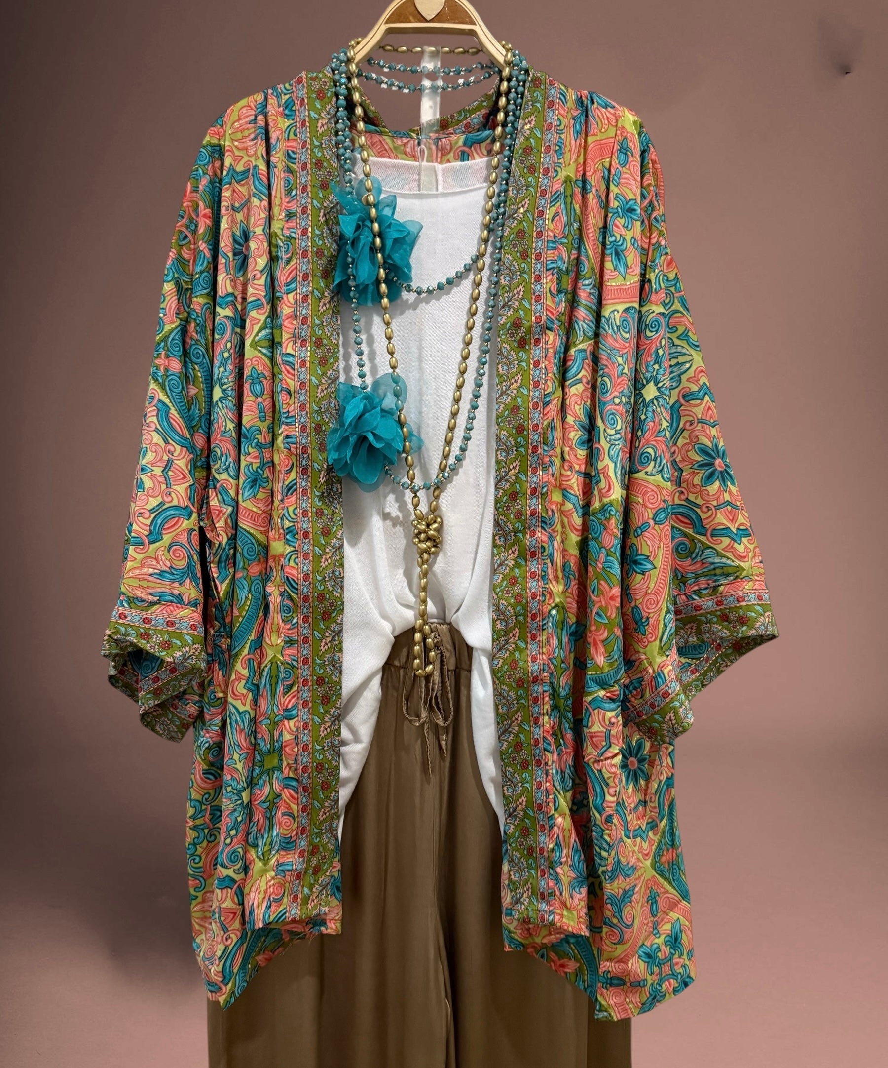 Kimono "Anaka Granada" Coral y turquesa