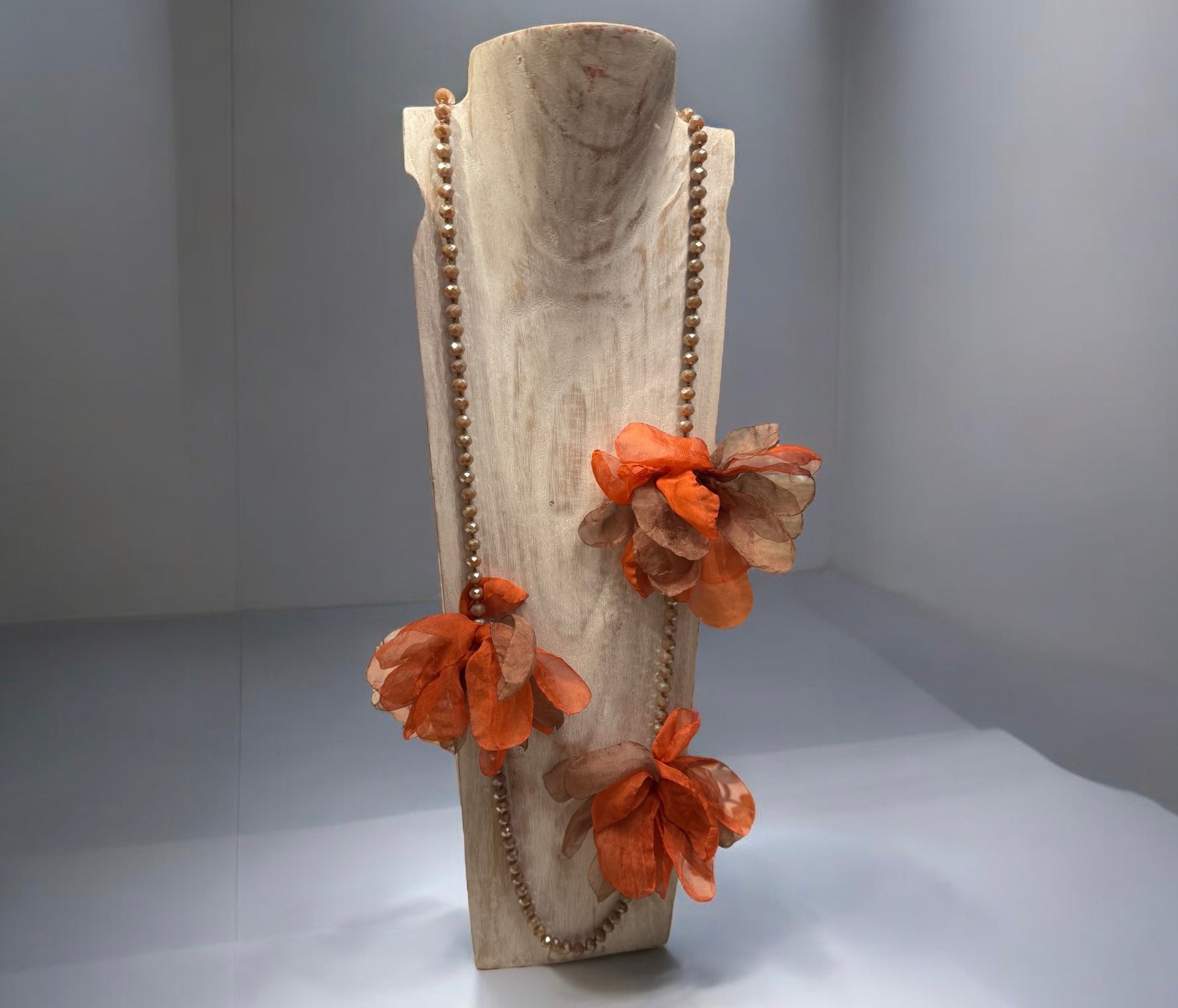 Collar "Peonia" fuego y tierra