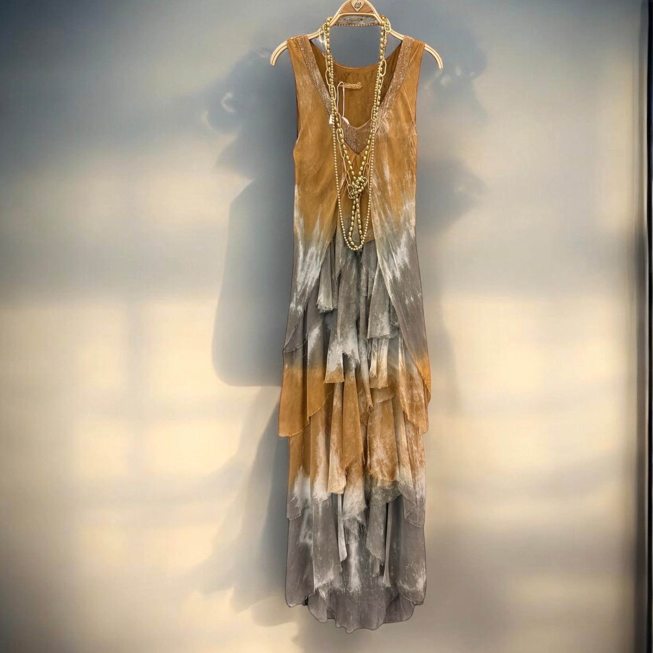 Vestido "Granada" tricolor ocre y gris