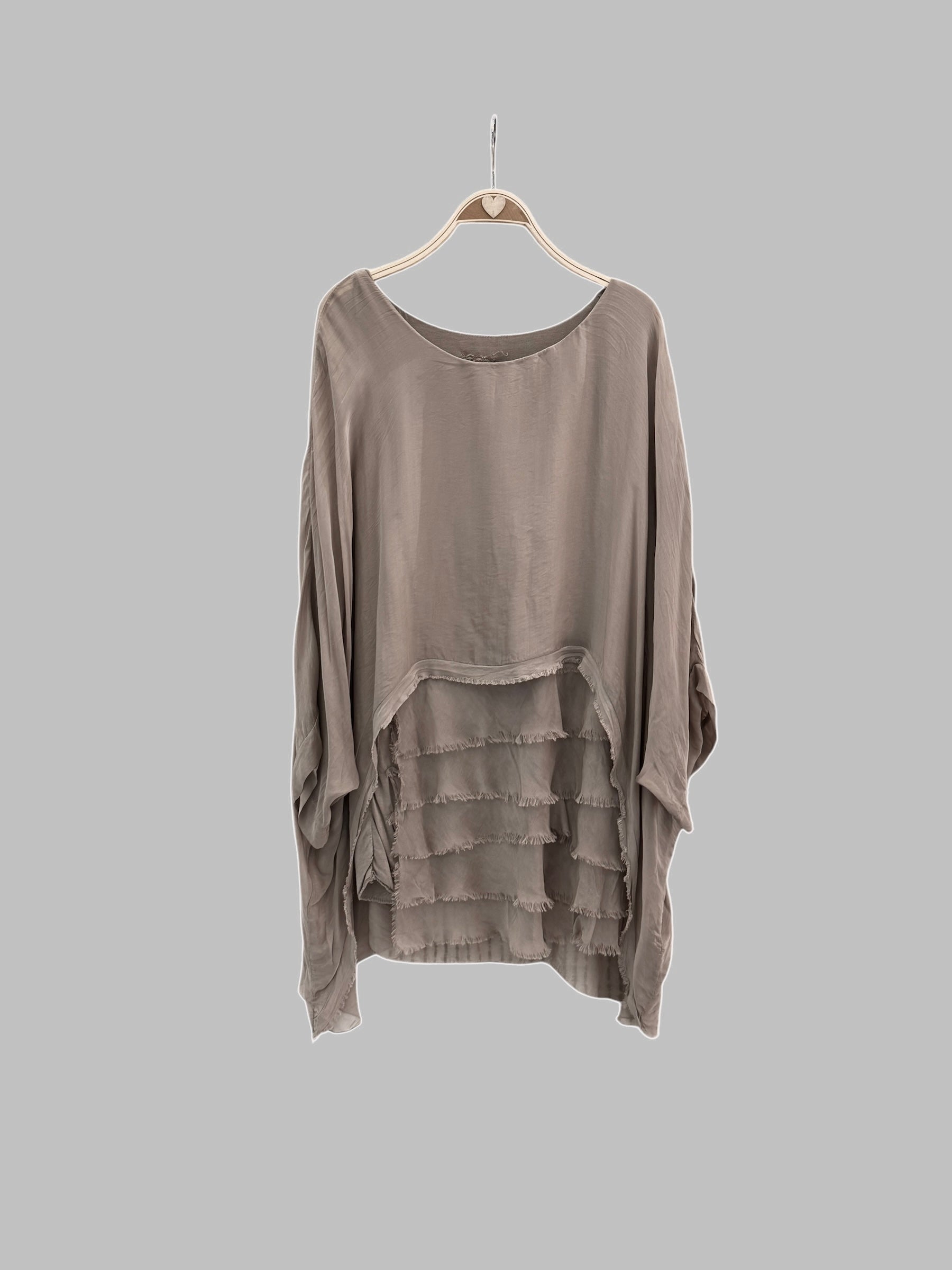Blusa "Sevilla" más volantes, topo