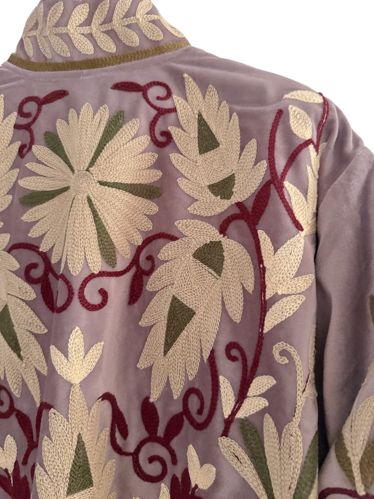 Chaqueta "Bordados" lila