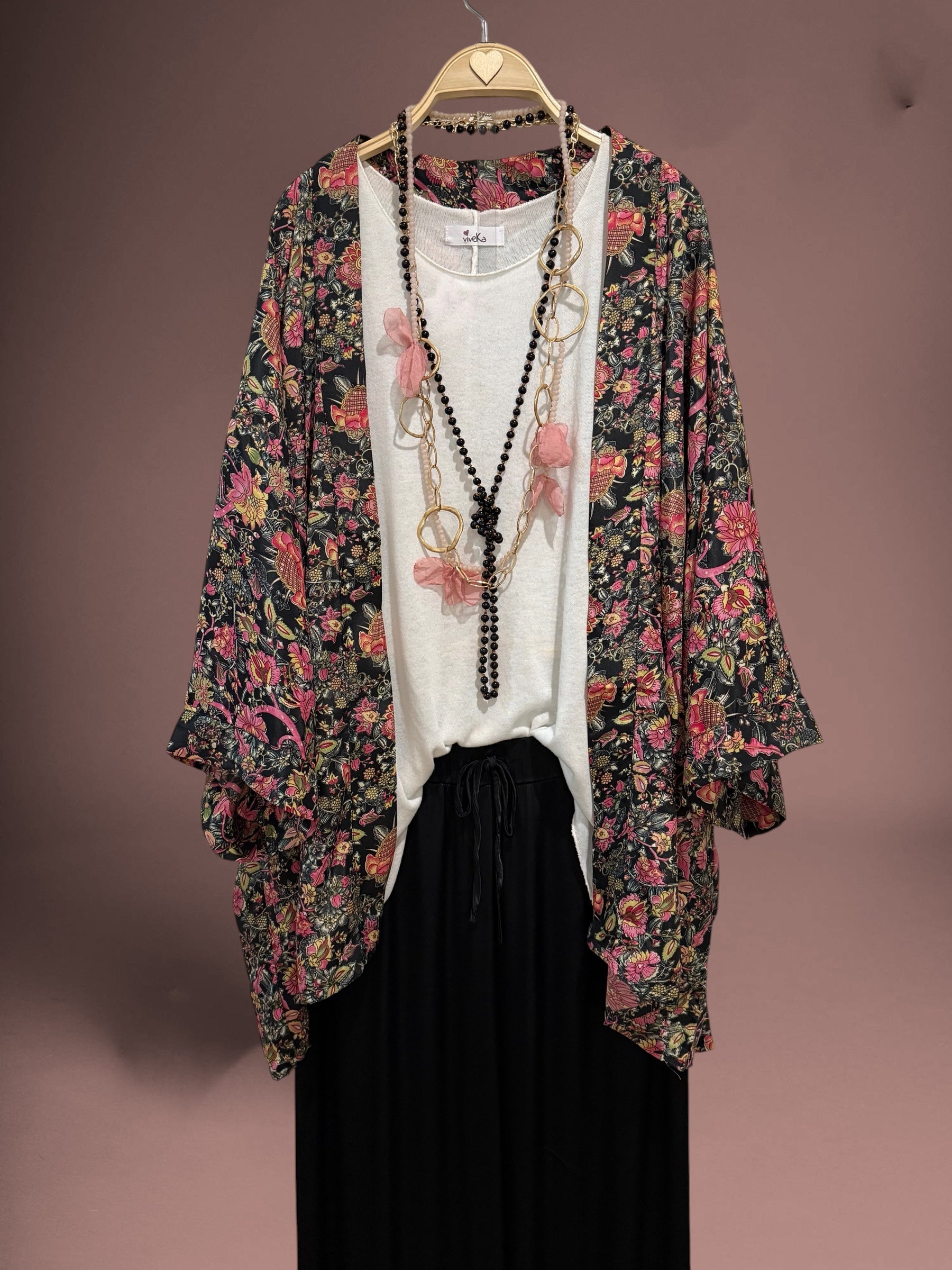 Kimono "Anaka Rosa y Negro"