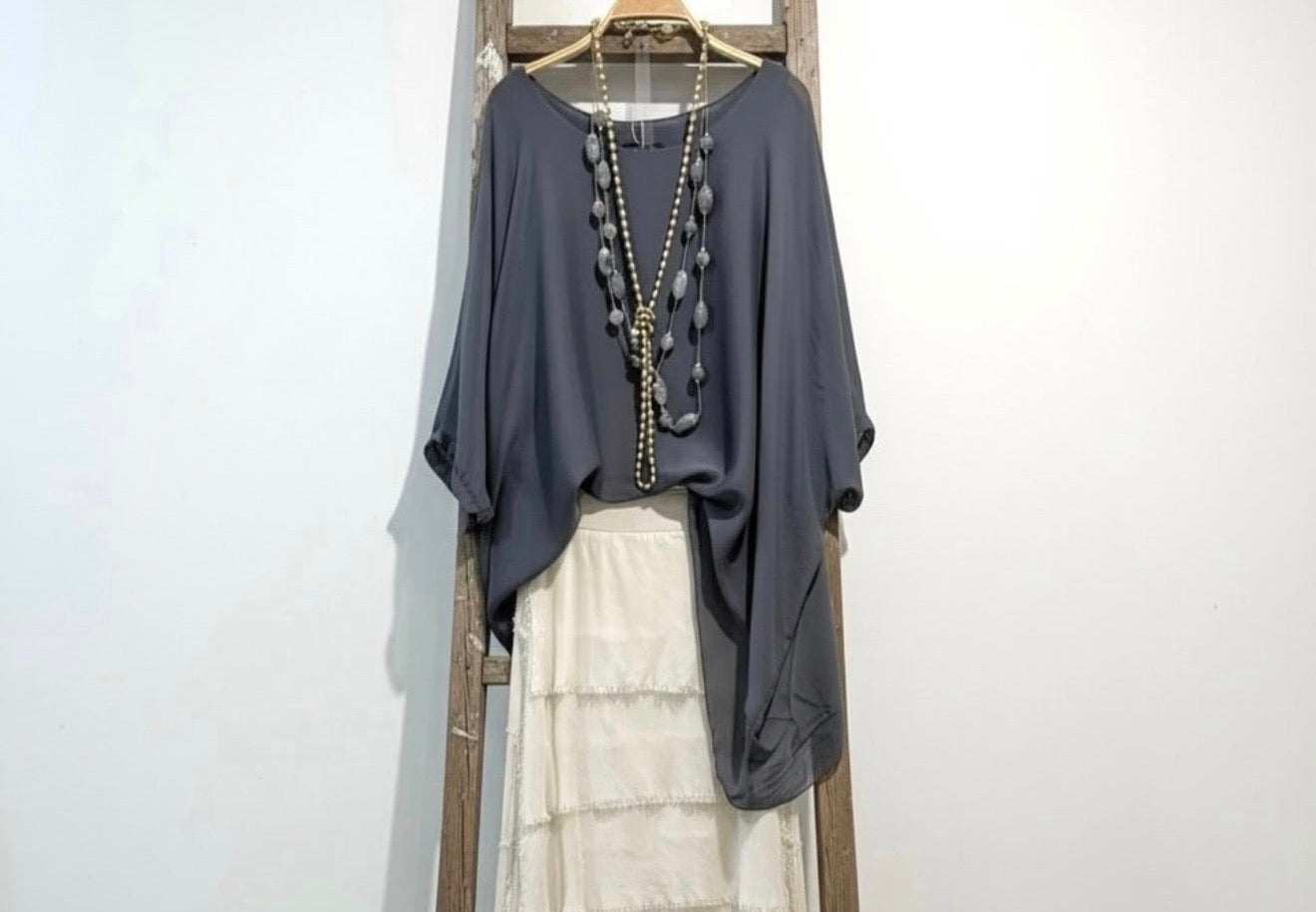Blusa "Julieta" gris