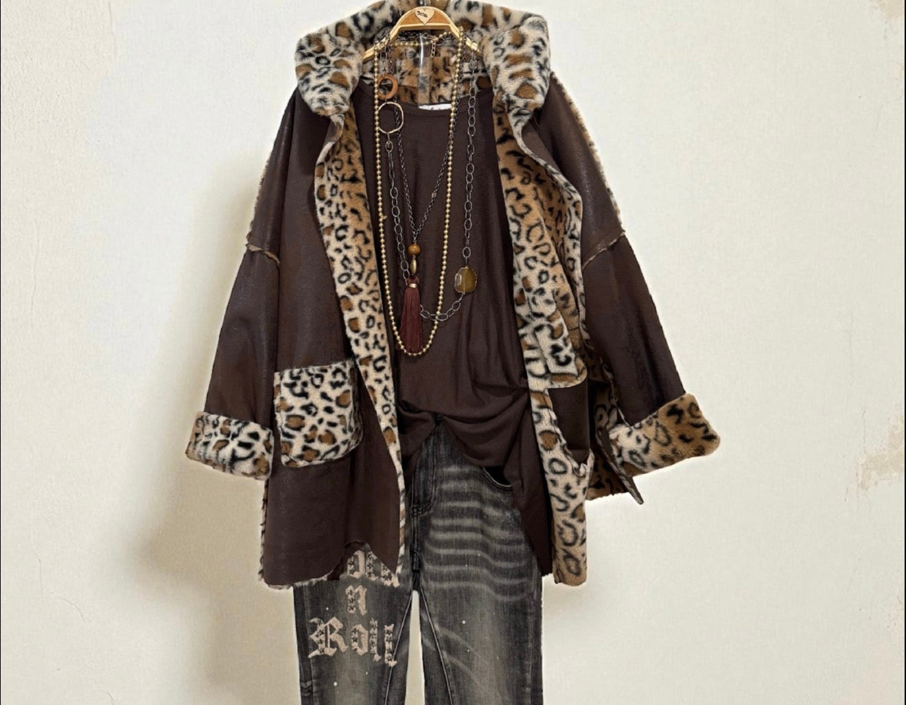 Abrigo "Margosha" corto chocolate