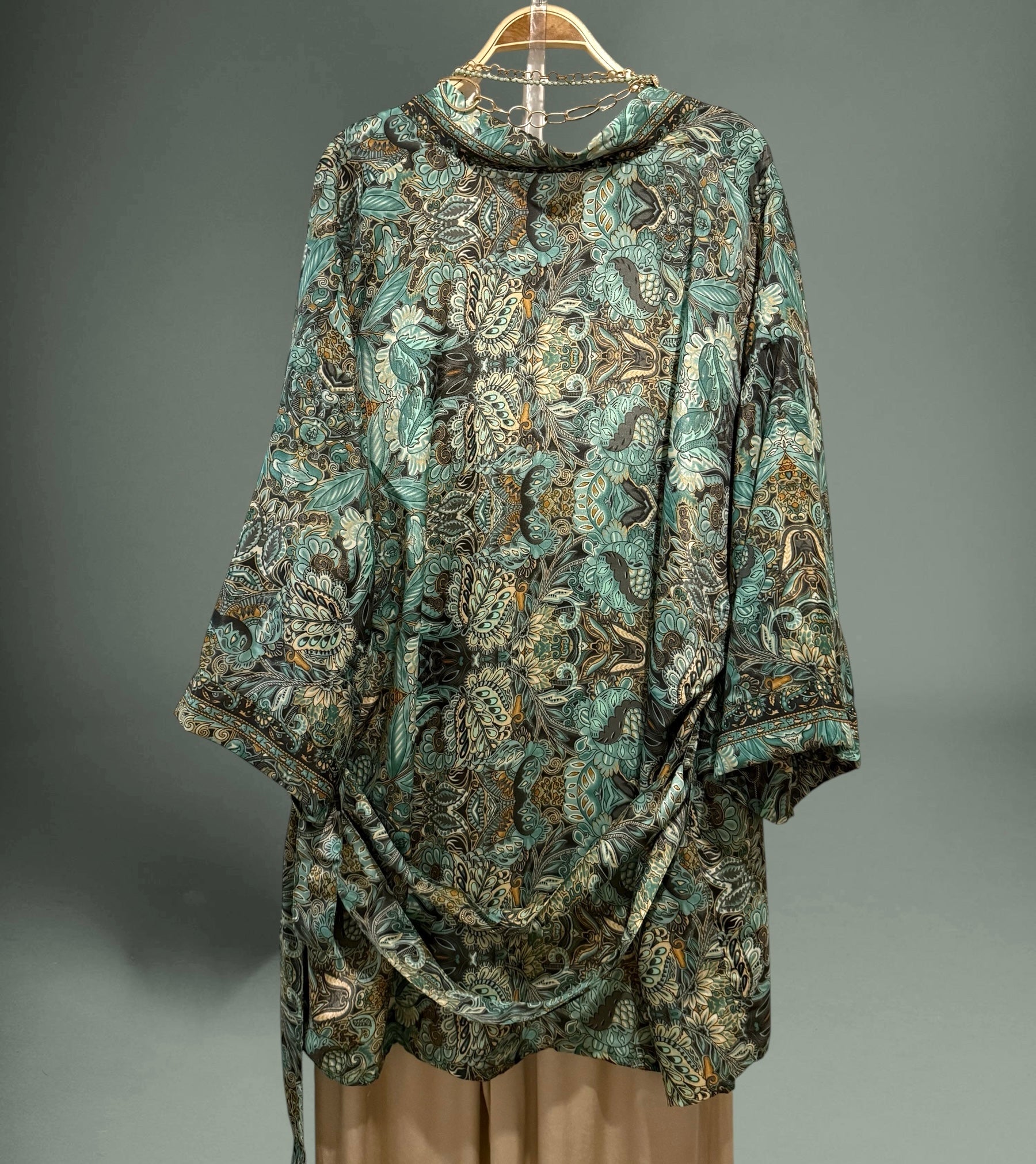 Kimono "Anaka Aroa"