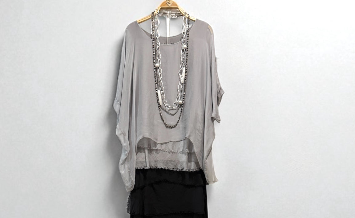 Blusa "Sevilla" gris perla