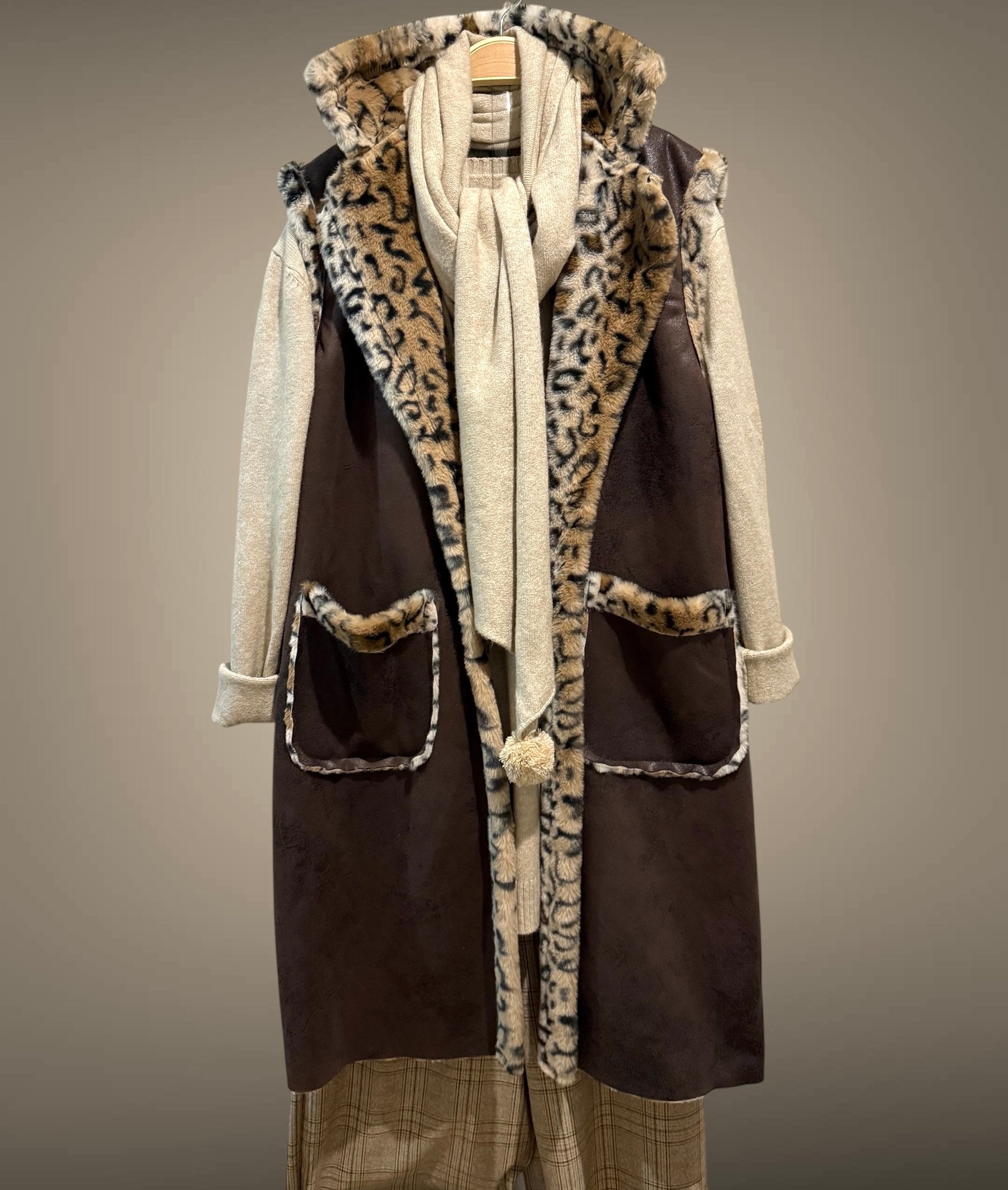 Chaleco "Margosha" marrón chocolate