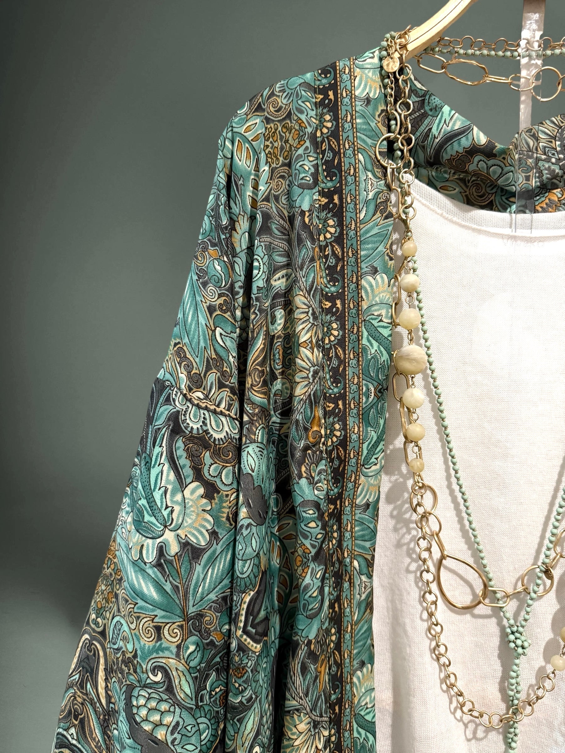 Kimono "Anaka Aroa"