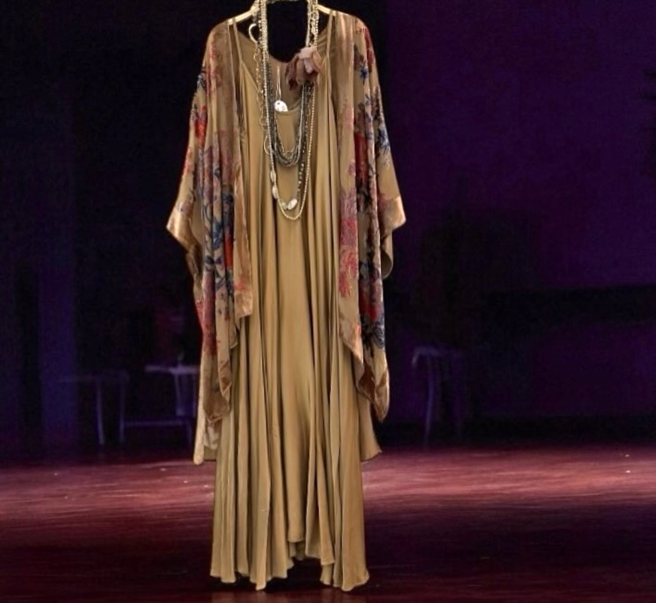 Vestido "Romina" oro