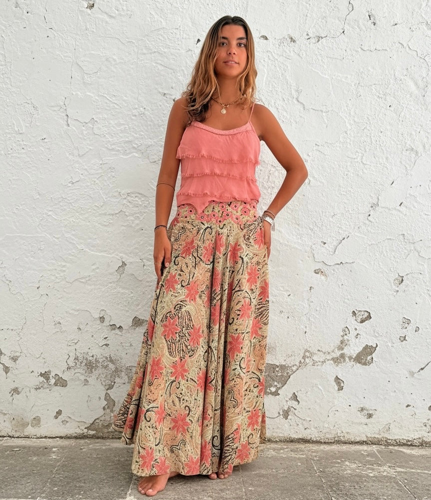 Top "Sevilla" peach