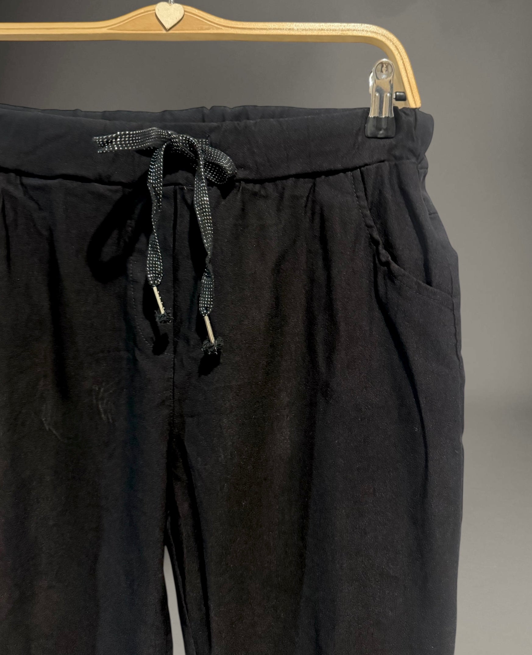 Pantalón "Basic Jogger" negro