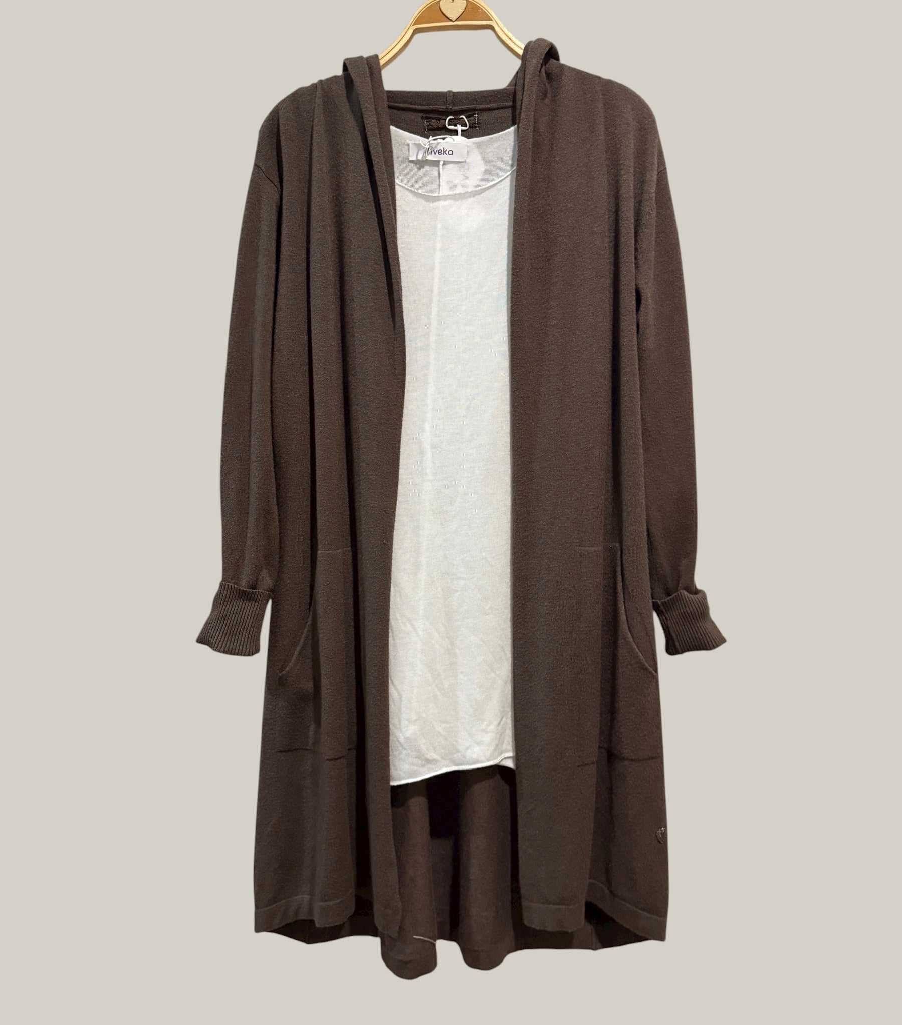 Chaqueta "Must Basic" chocolate