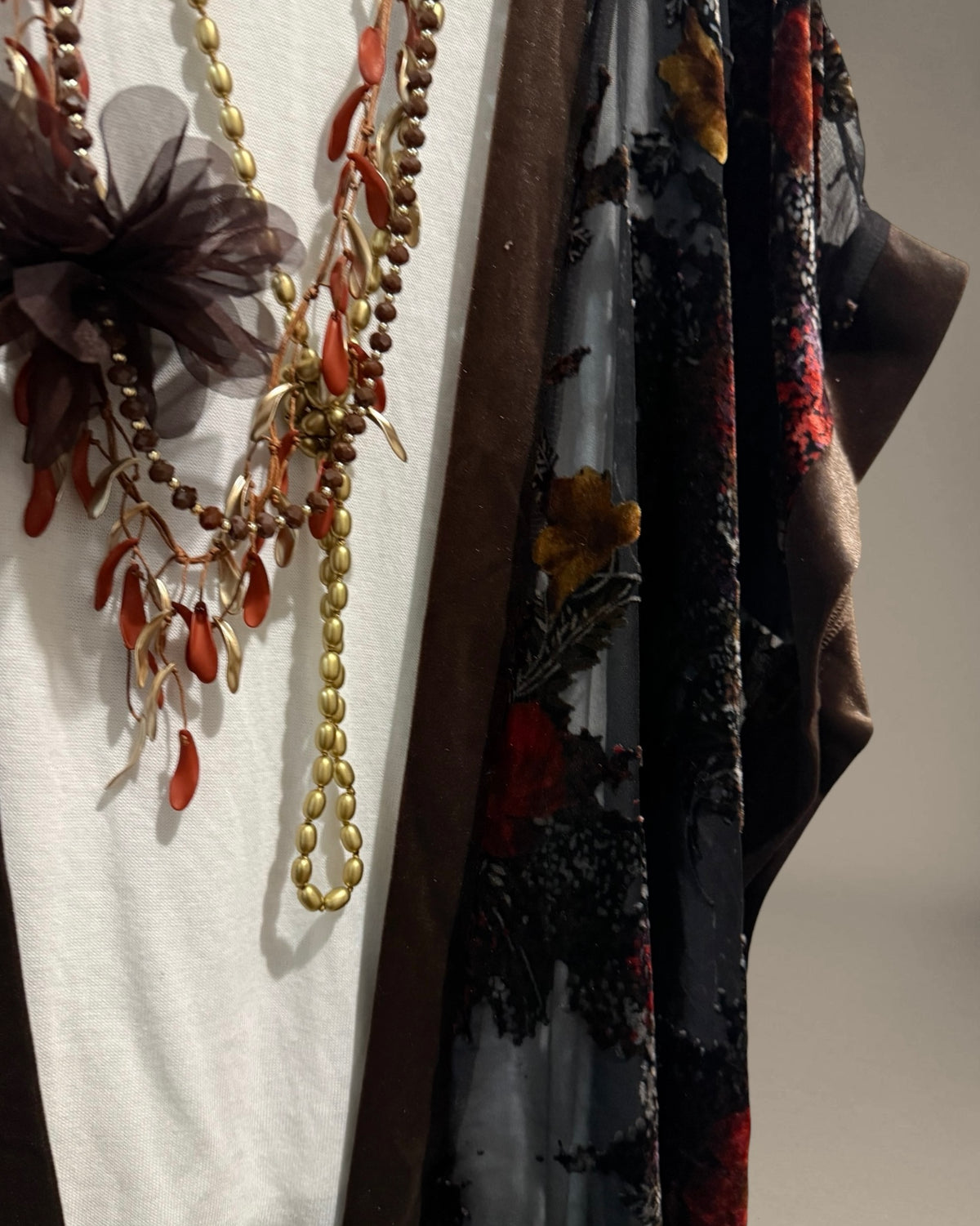 Kimono "Adagio" chocolate y negro