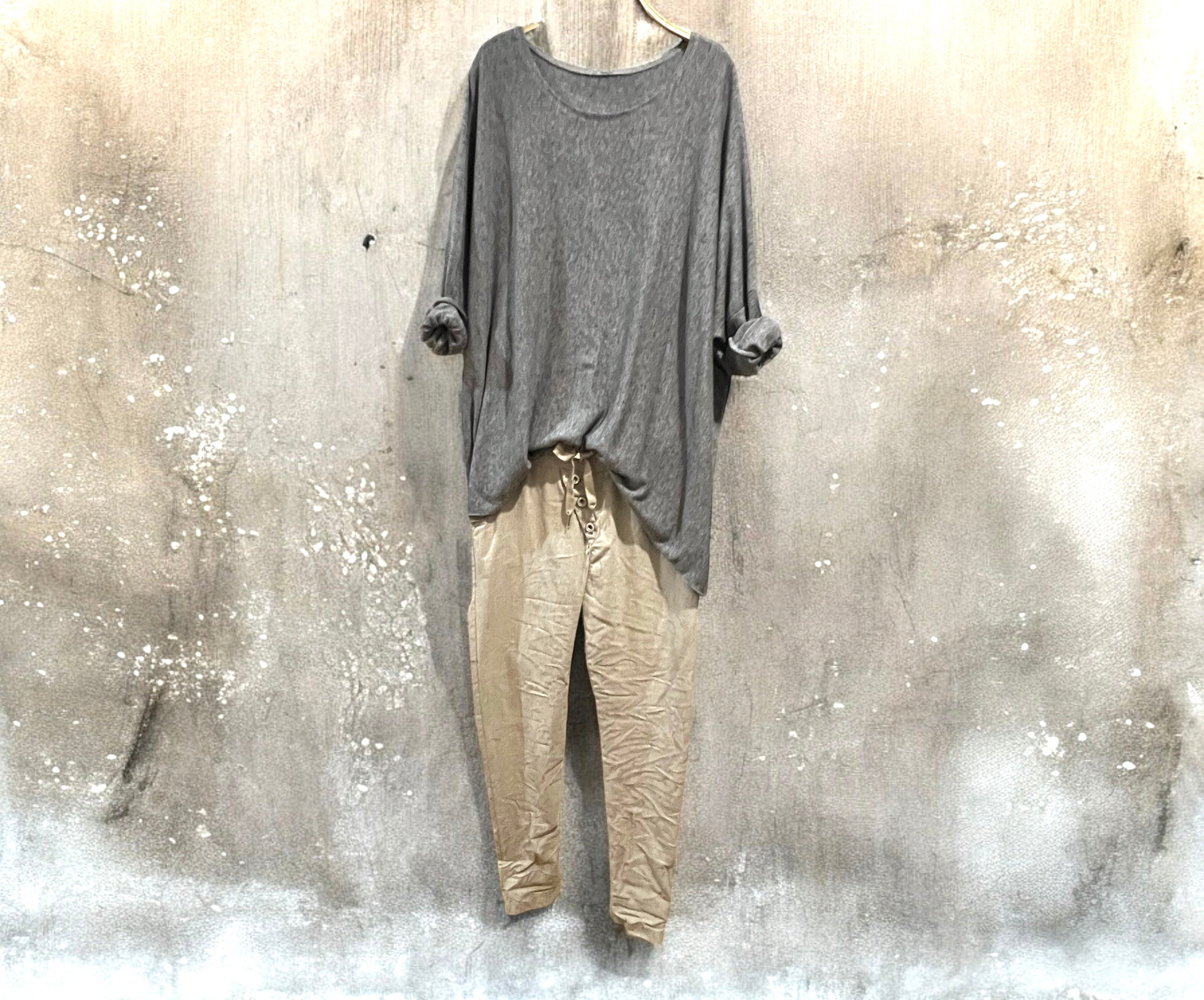 Jersey "Over Must" gris