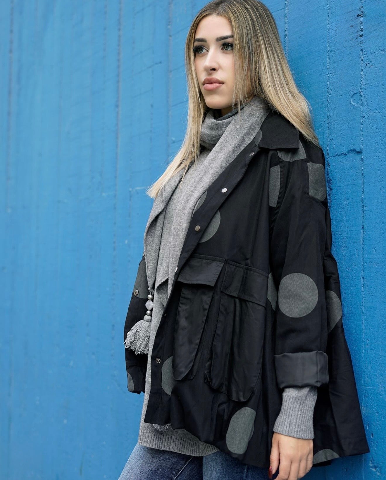 Abrigo "La Lunares" negro