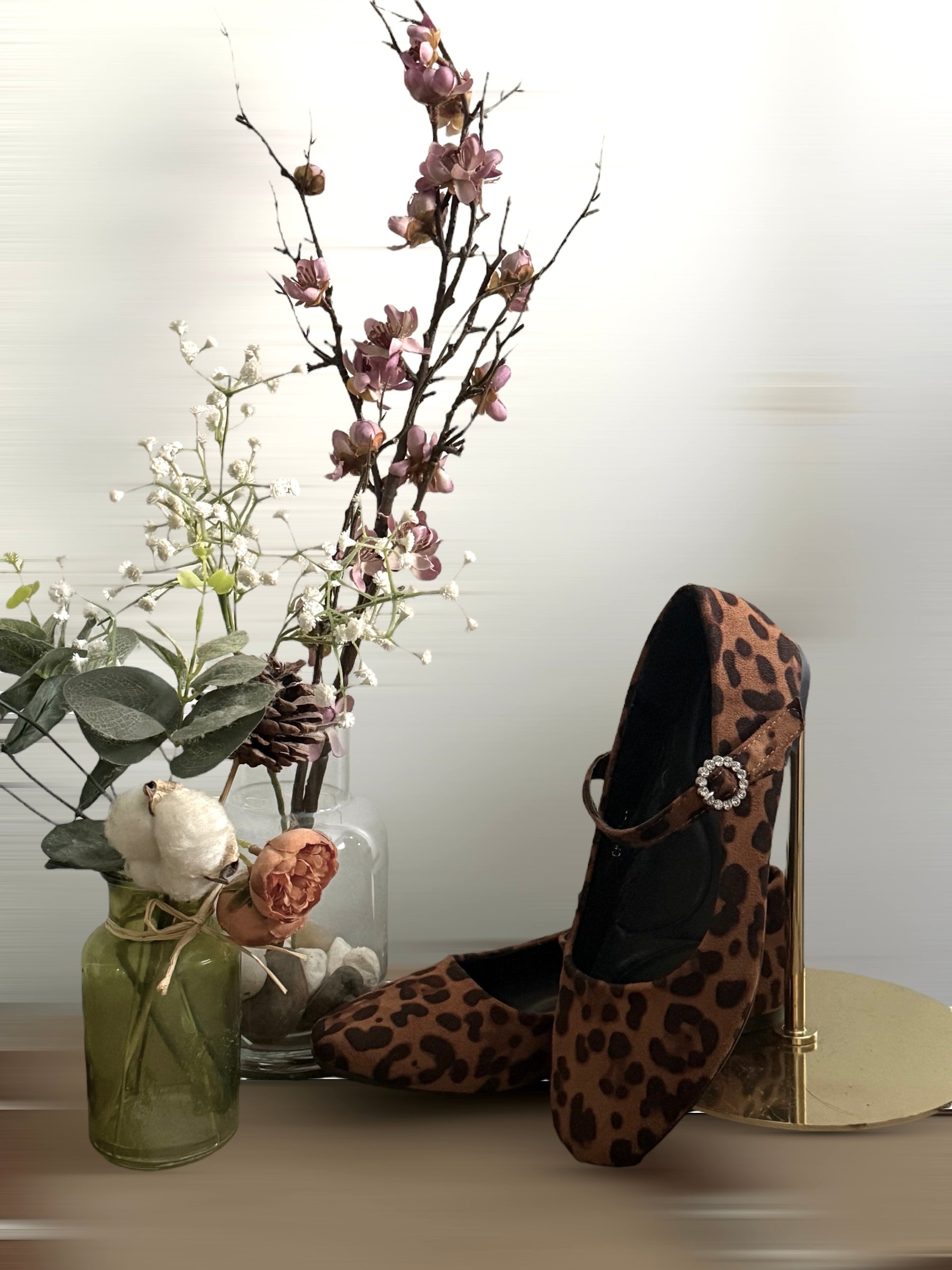 Merceditas "Chic Leo"