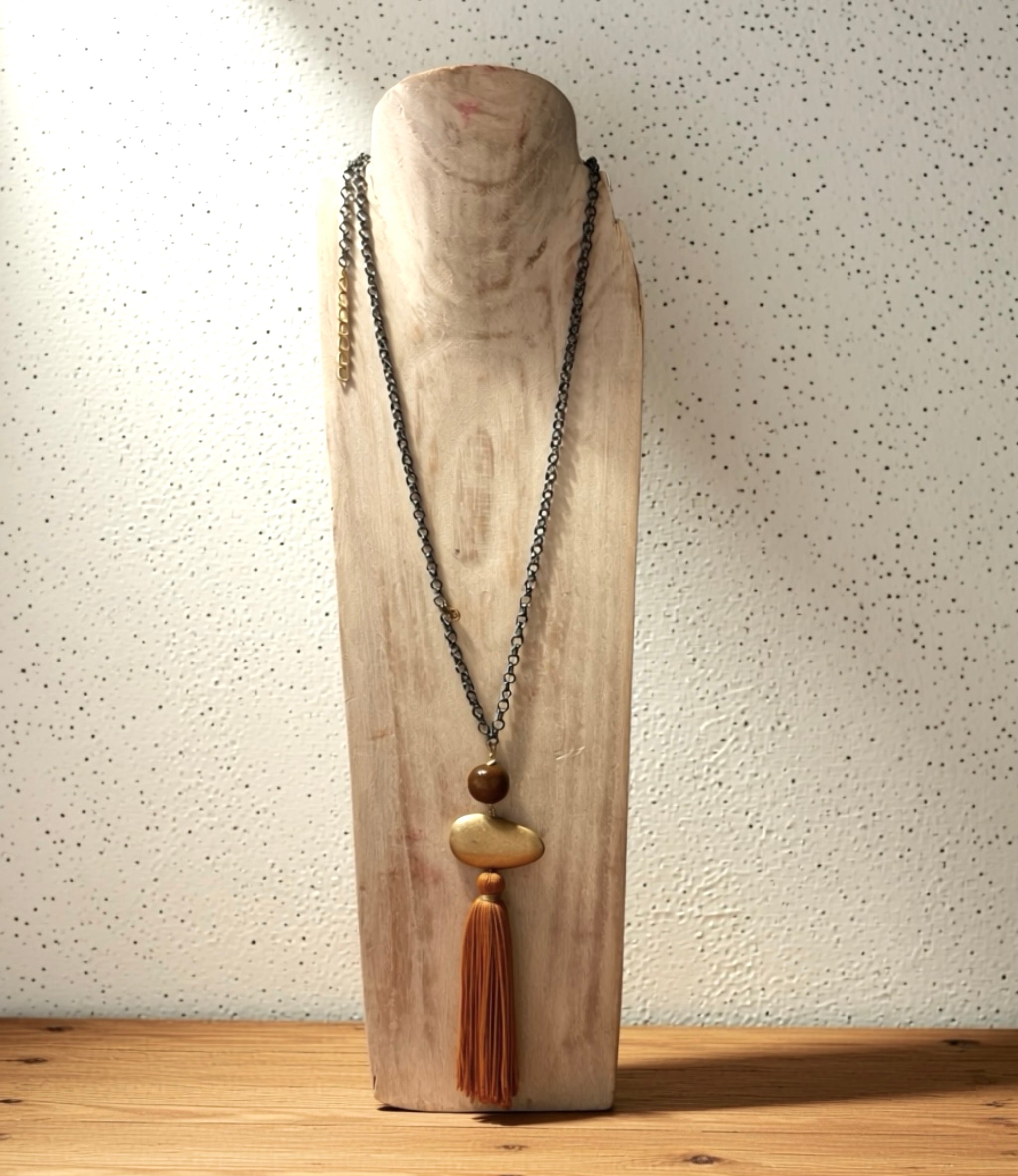 Collar "Mirta" ocre