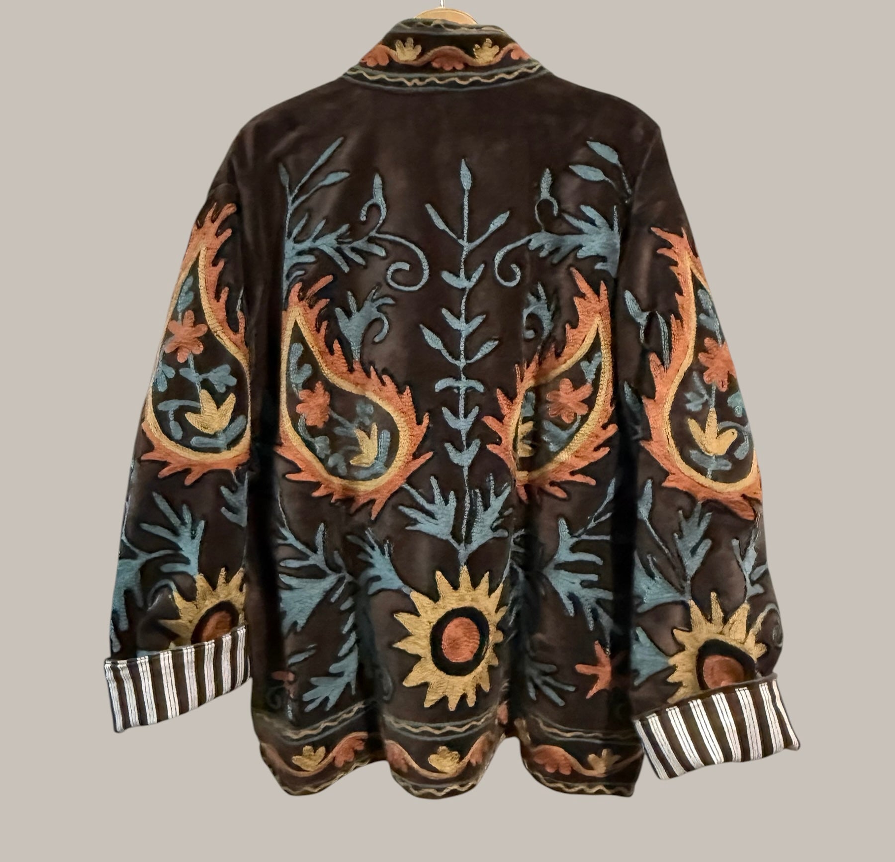 Chaqueta "Bordados"