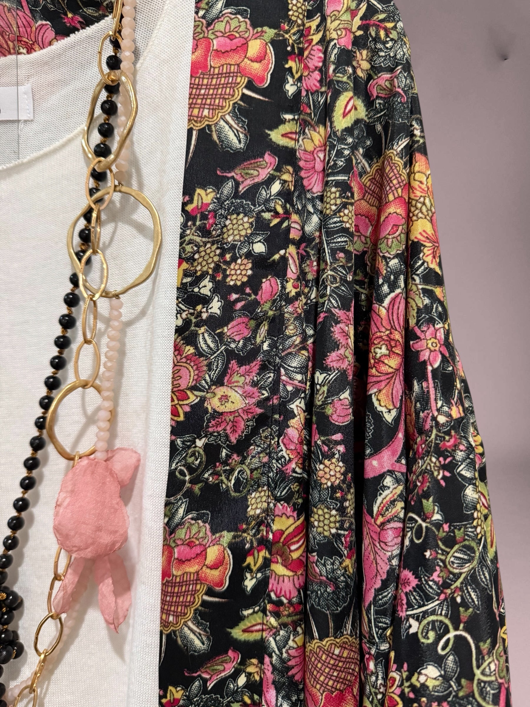 Kimono "Anaka Rosa y Negro"